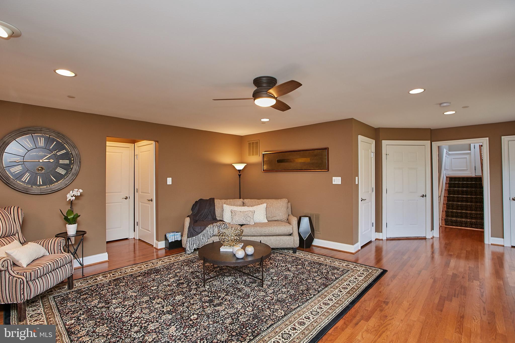 MCLEAN COVE - Residential Lease