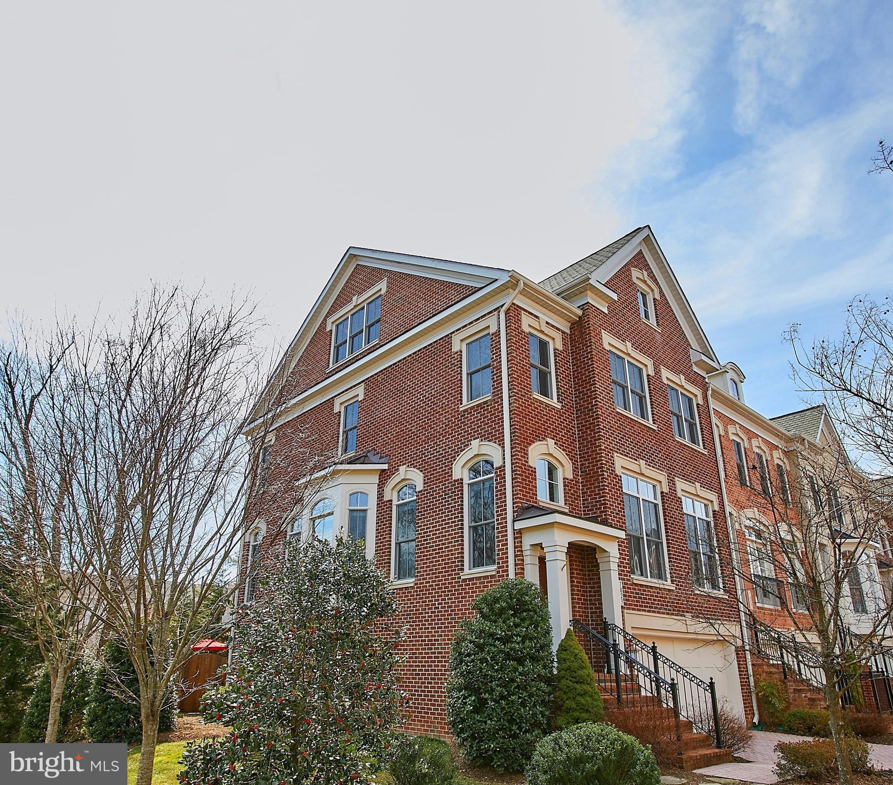 MCLEAN COVE - Residential Lease