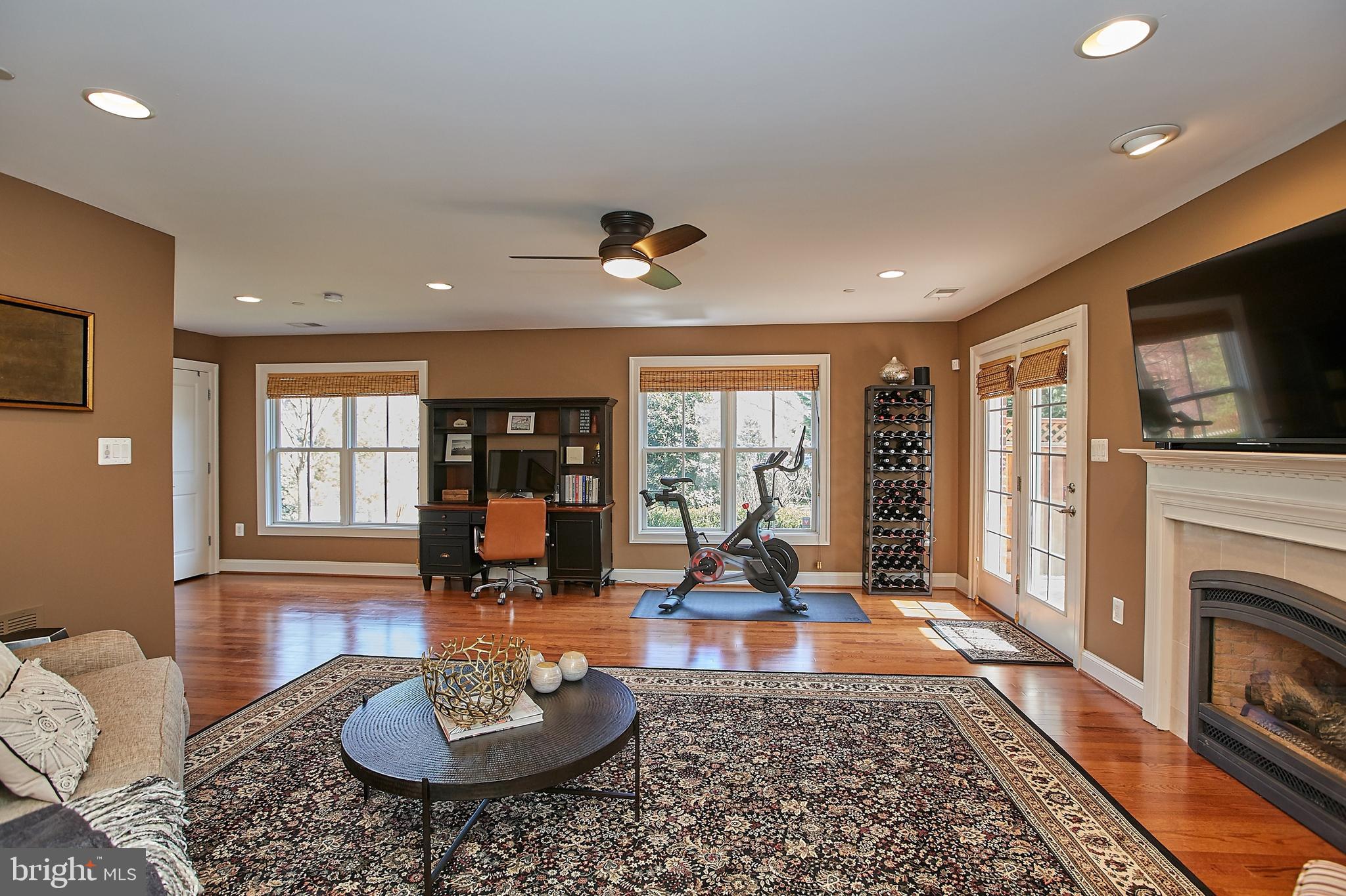 MCLEAN COVE - Residential Lease