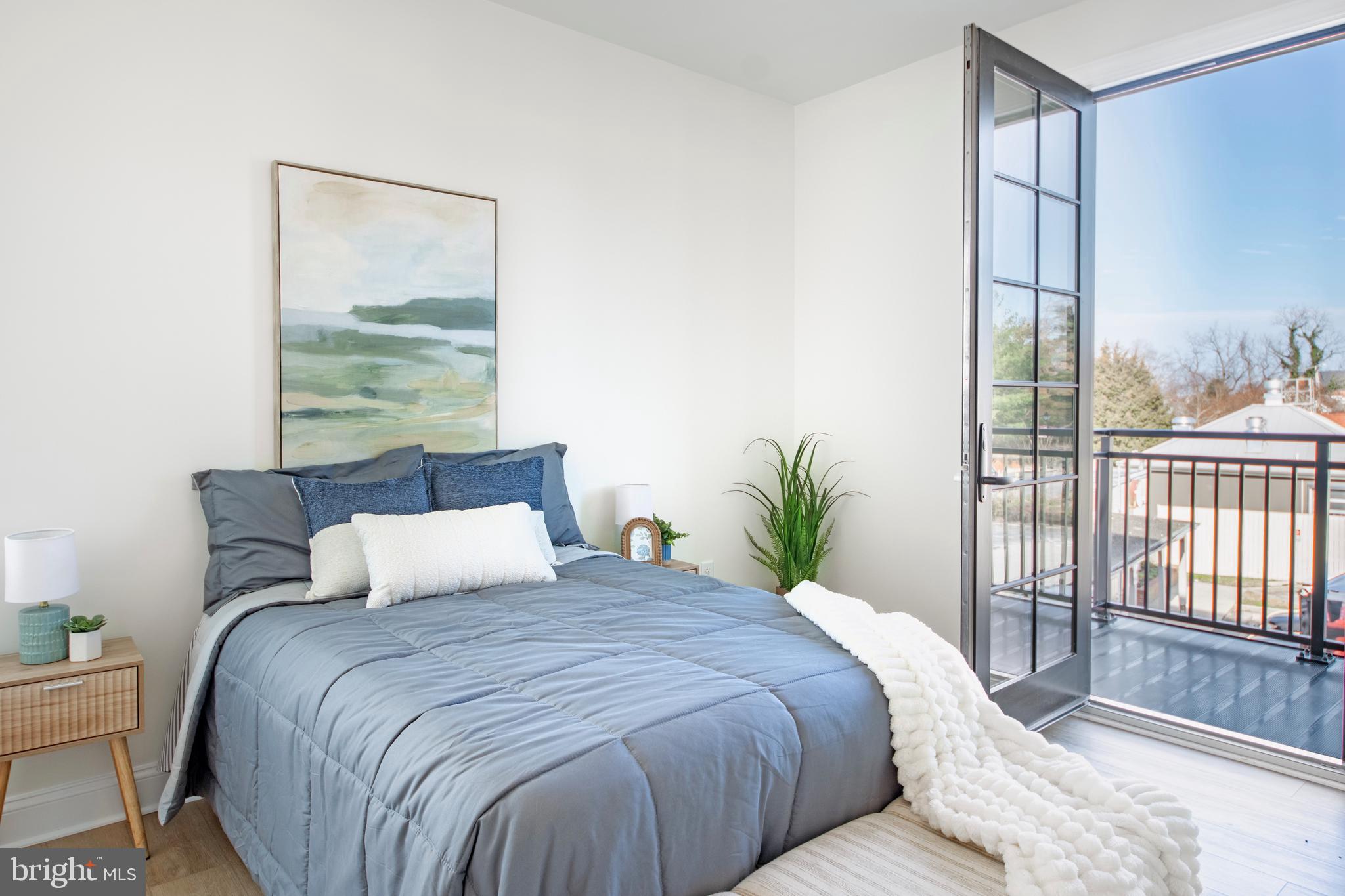 EASTON - Residential Lease