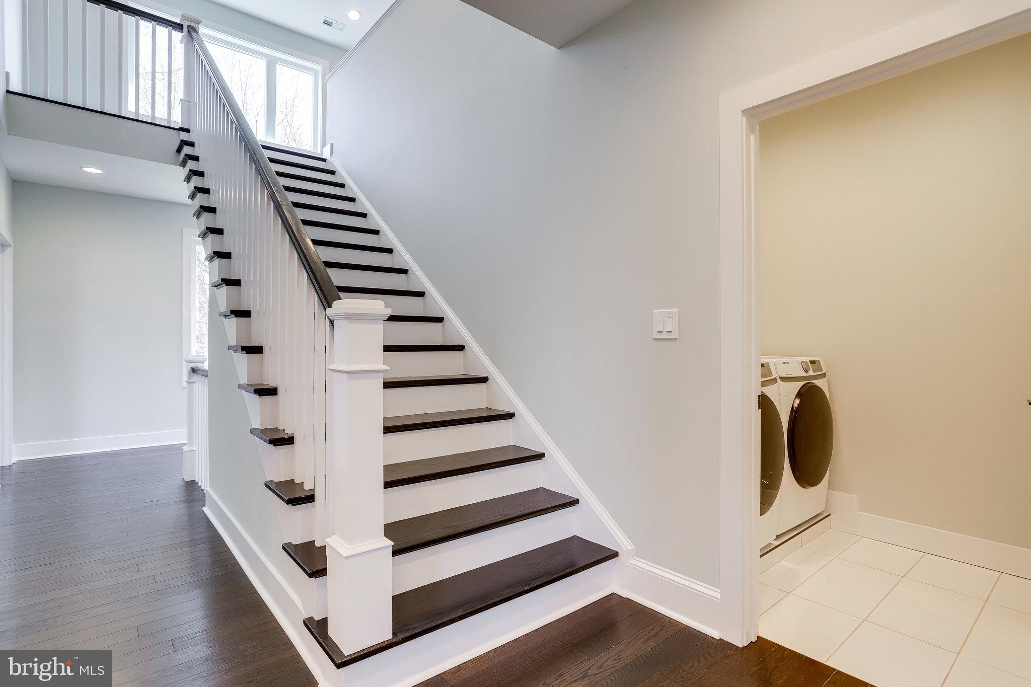 MADISON MANOR - Residential