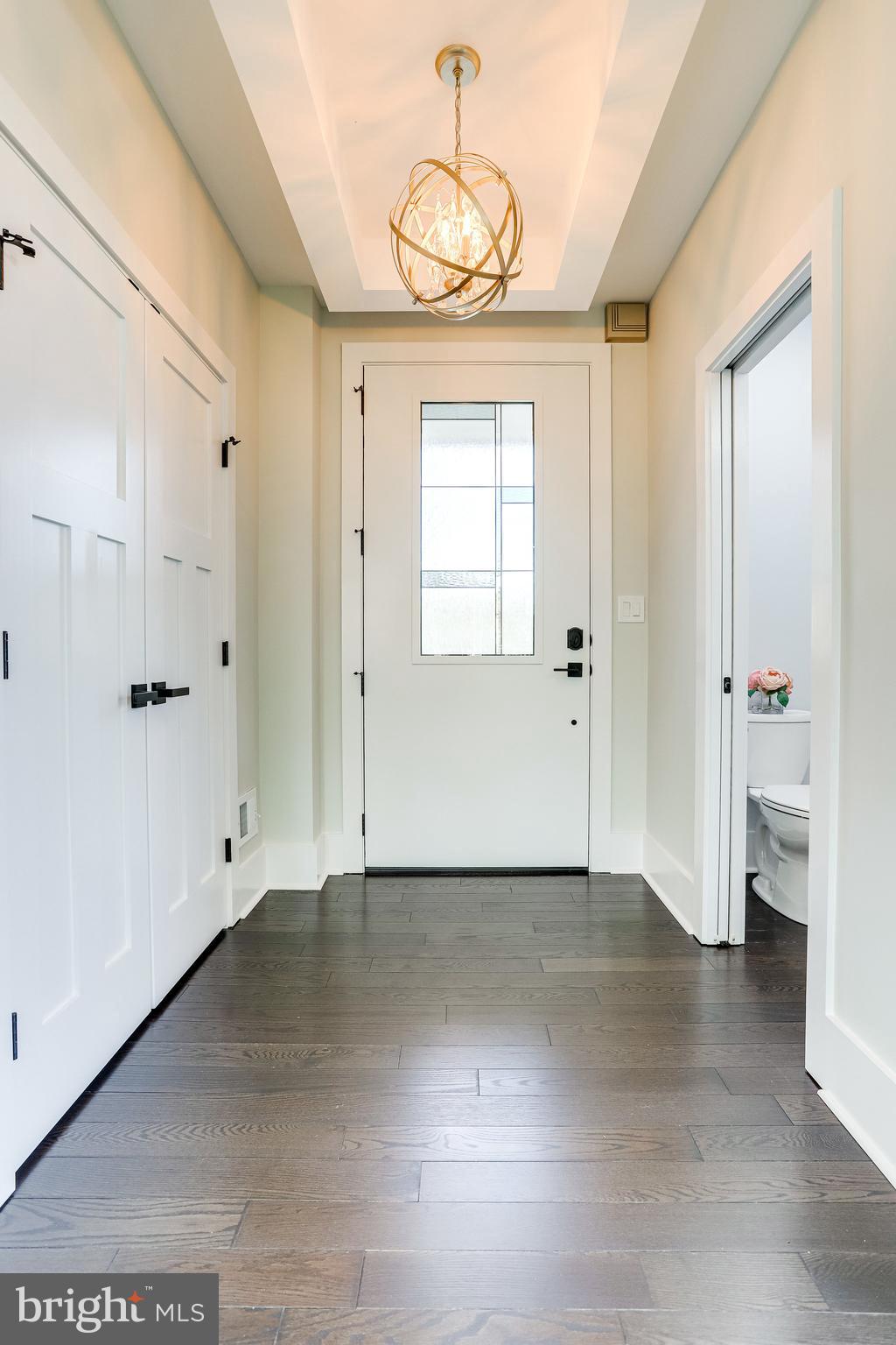 MADISON MANOR - Residential