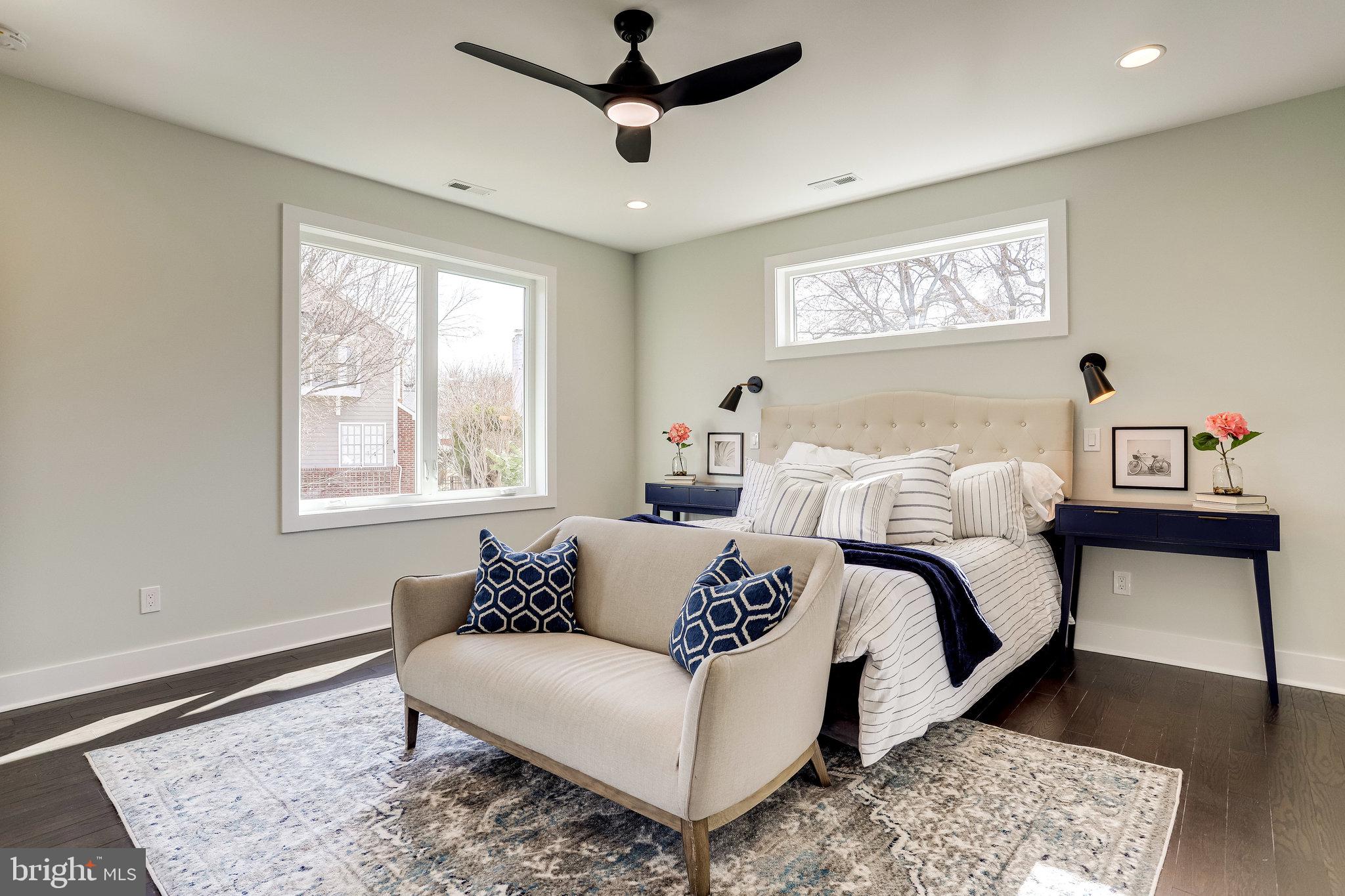 MADISON MANOR - Residential