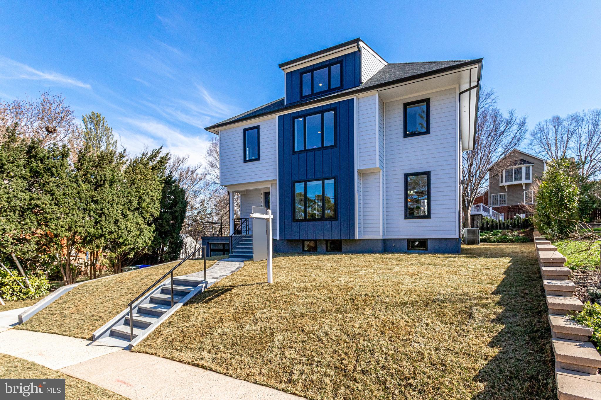 MADISON MANOR - Residential