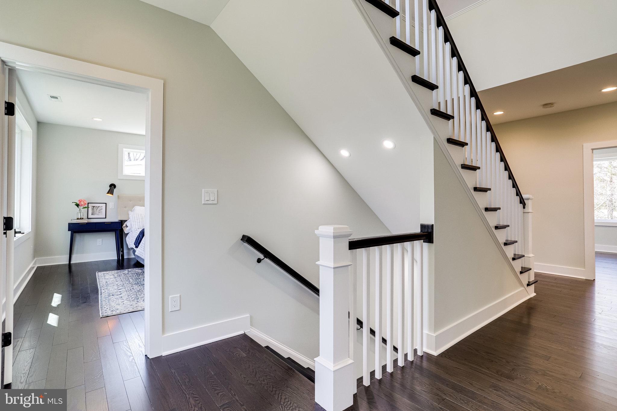 MADISON MANOR - Residential