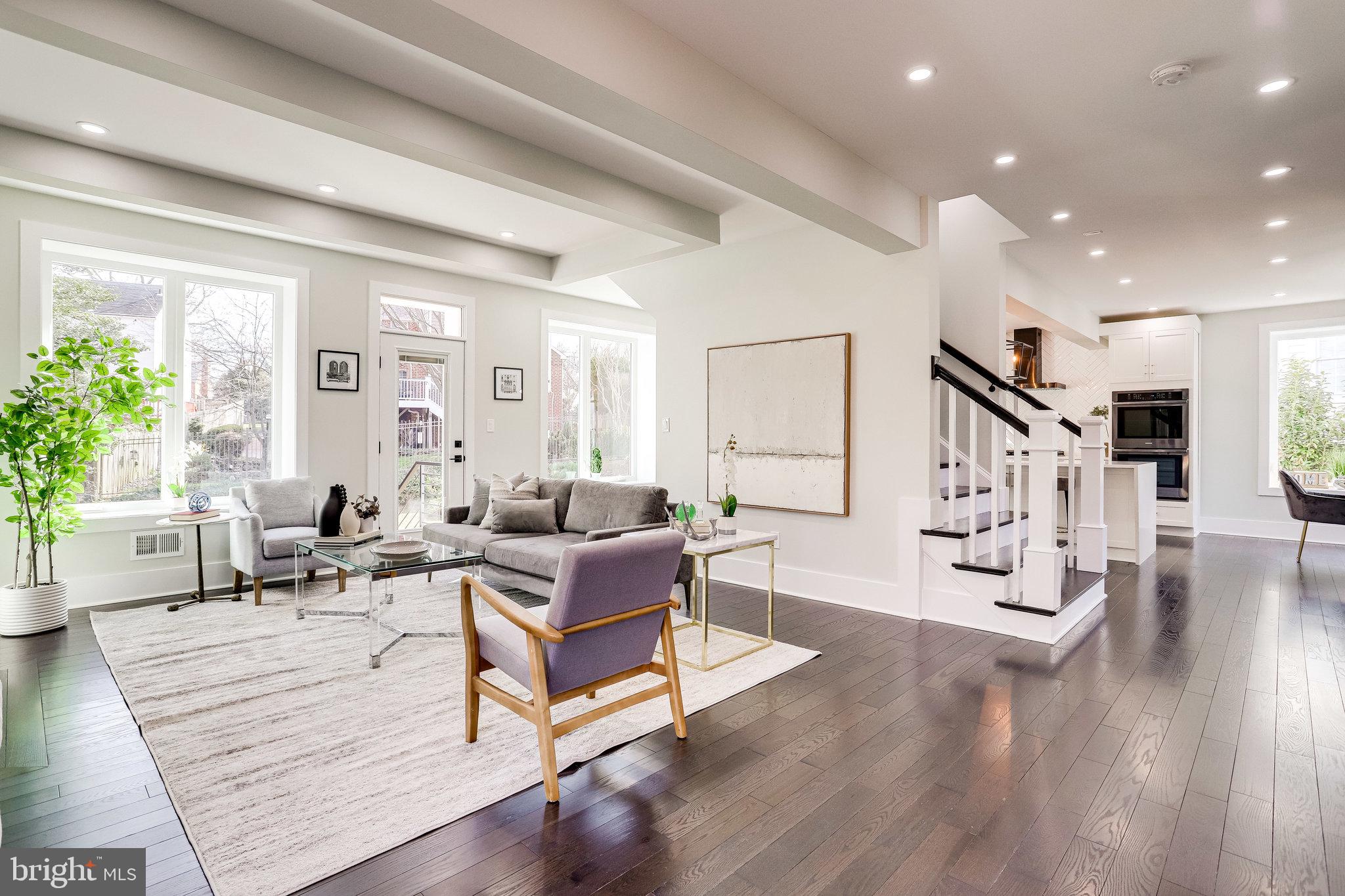 MADISON MANOR - Residential