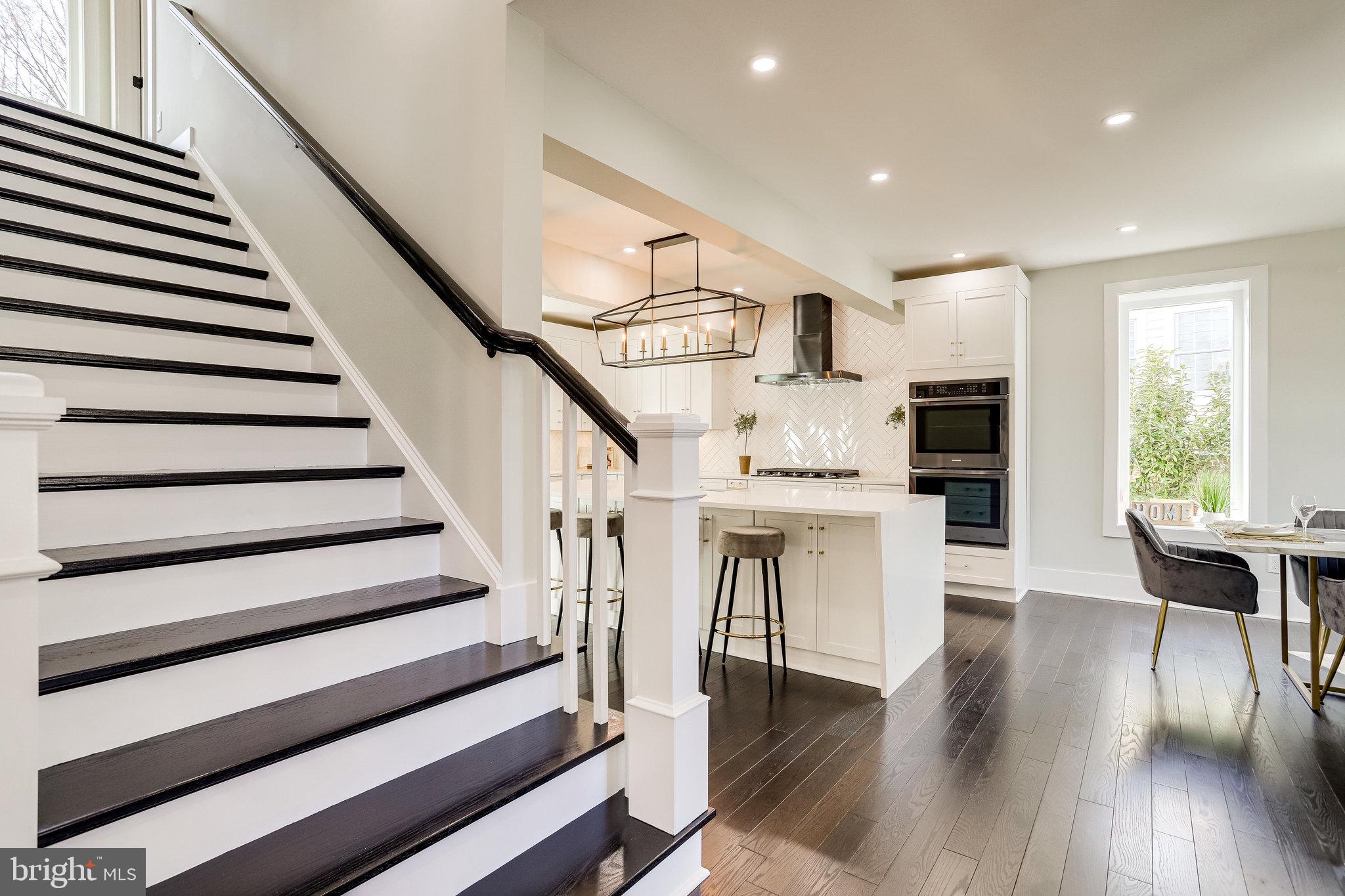 MADISON MANOR - Residential