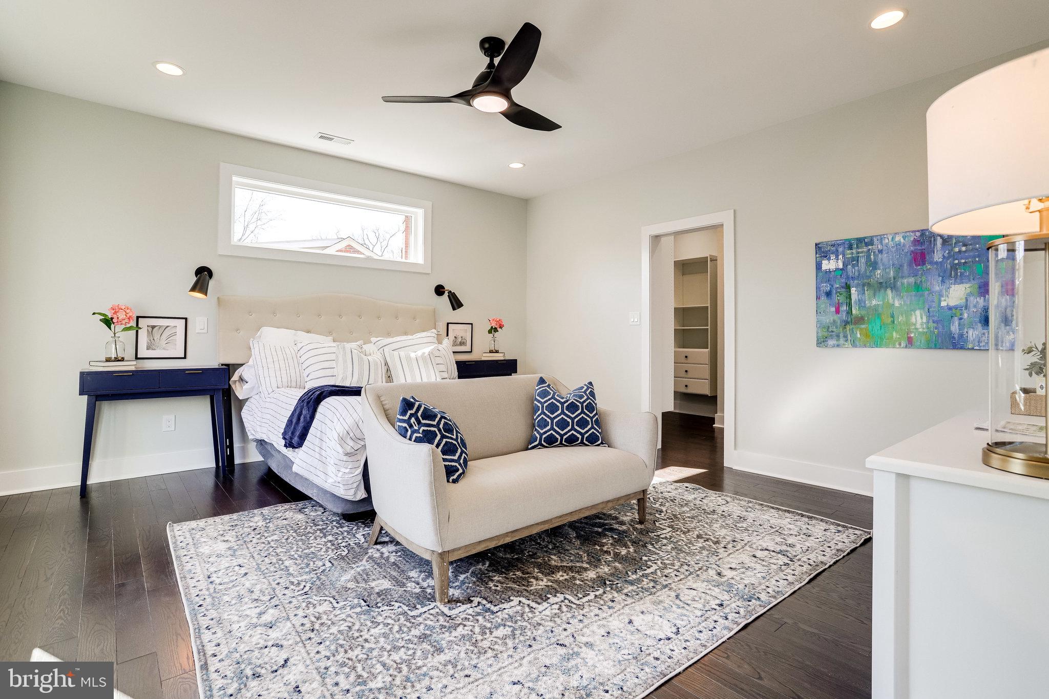 MADISON MANOR - Residential