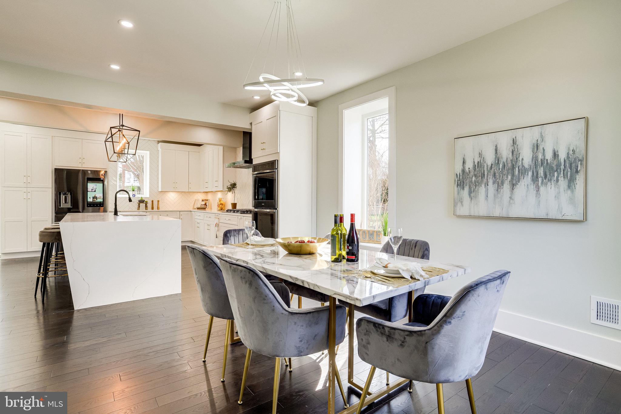 MADISON MANOR - Residential