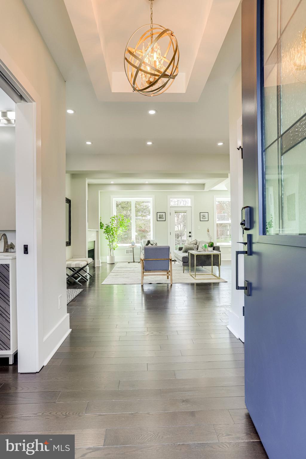 MADISON MANOR - Residential