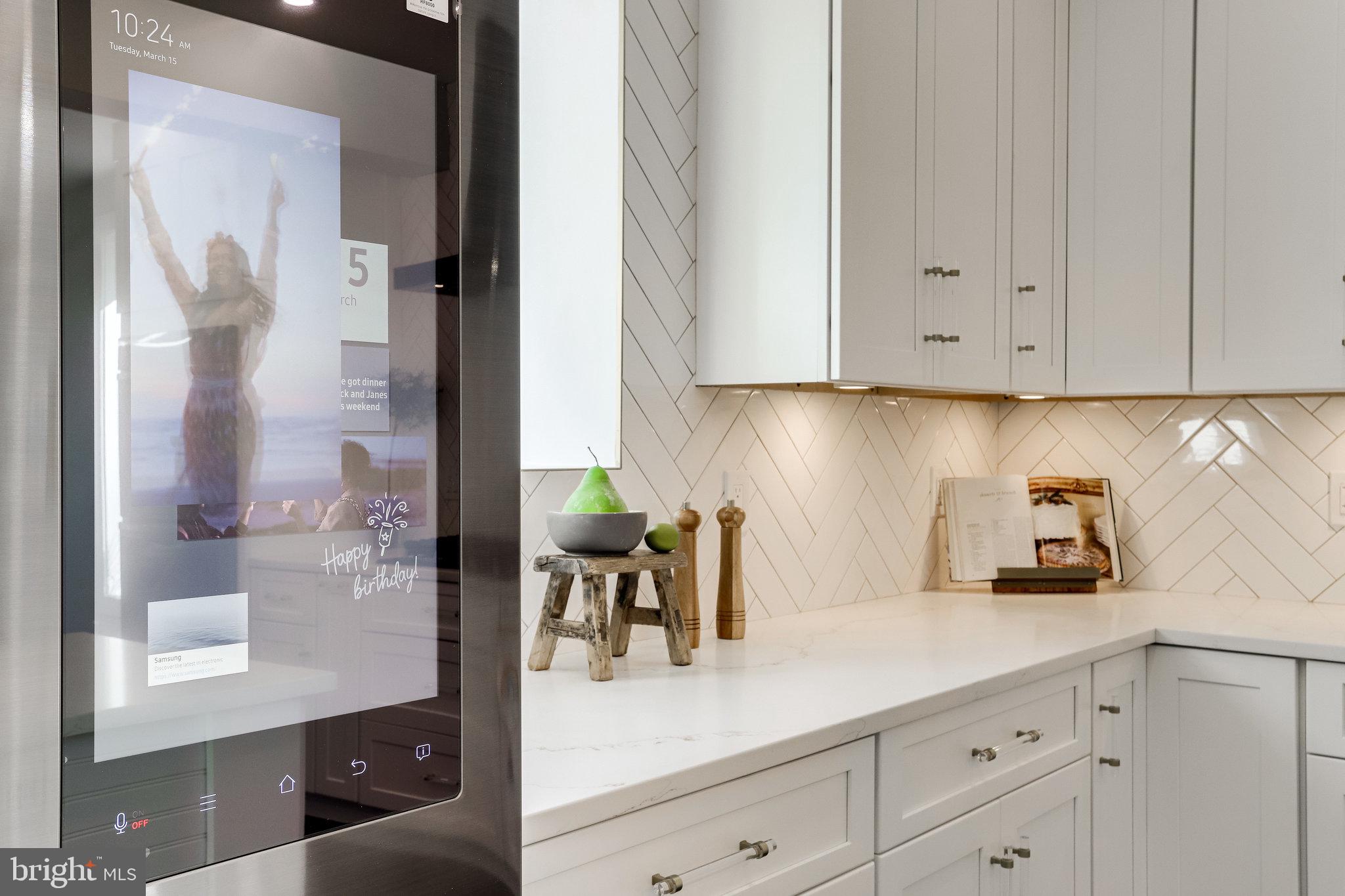 MADISON MANOR - Residential