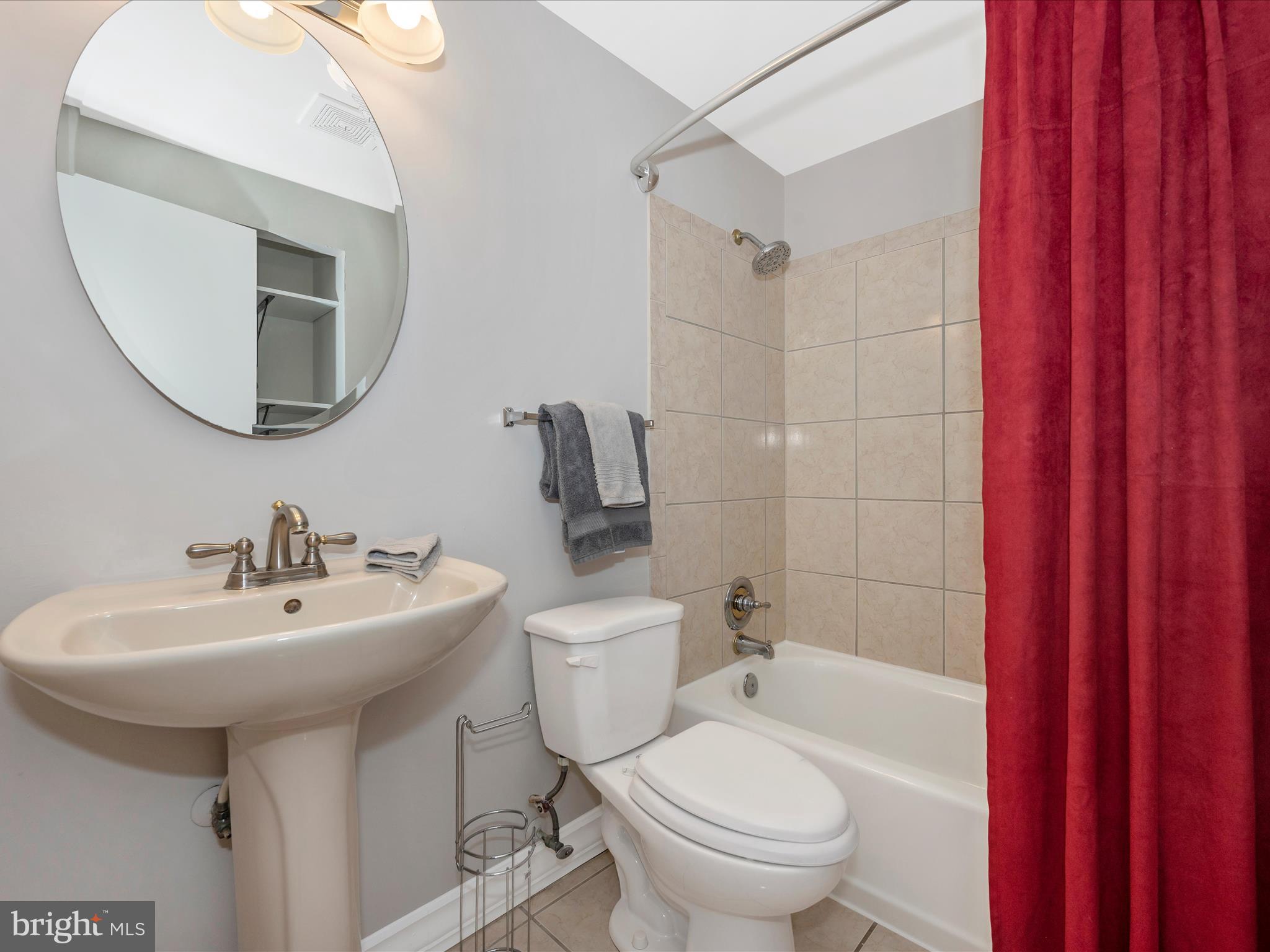 THOMAS CHOICE WEST - Residential