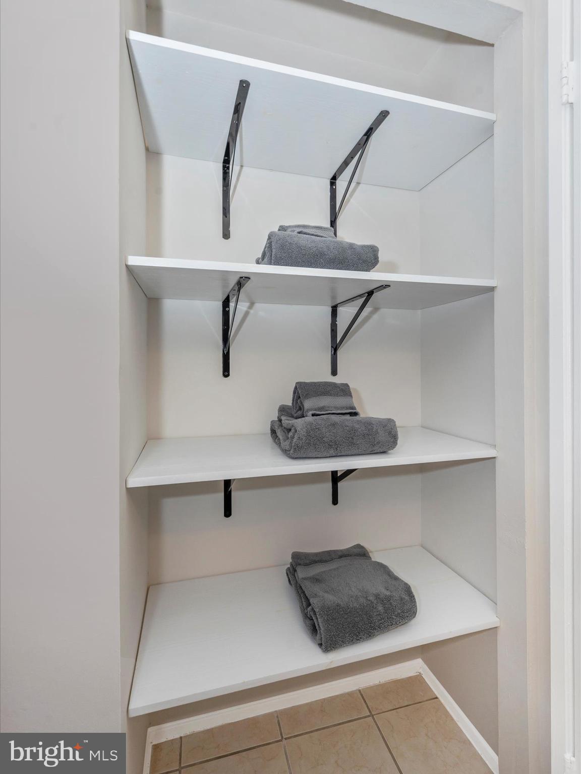 THOMAS CHOICE WEST - Residential