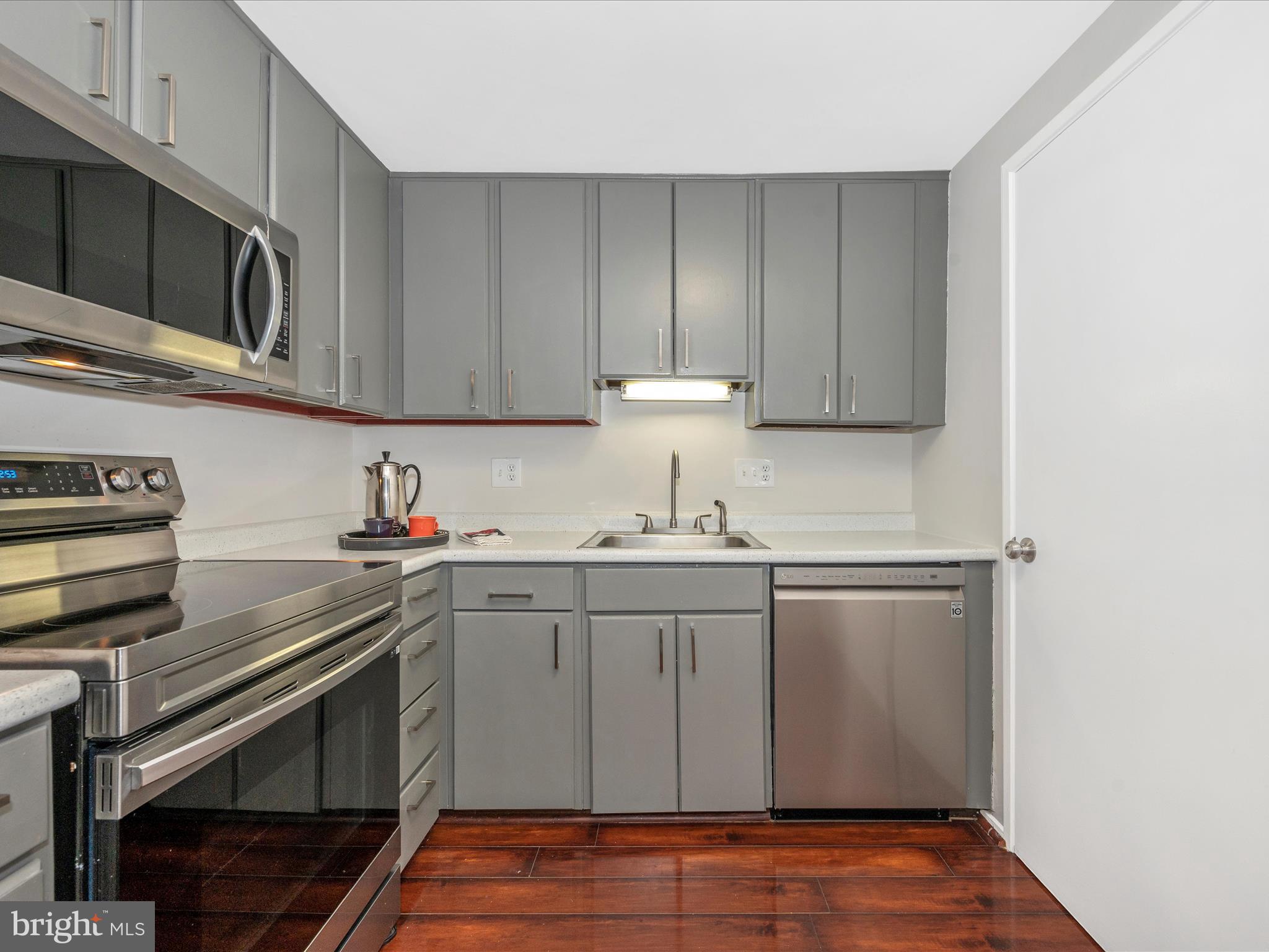 THOMAS CHOICE WEST - Residential