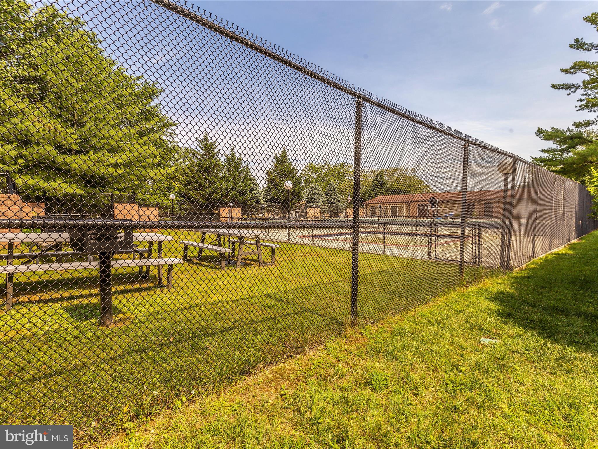 THOMAS CHOICE WEST - Residential