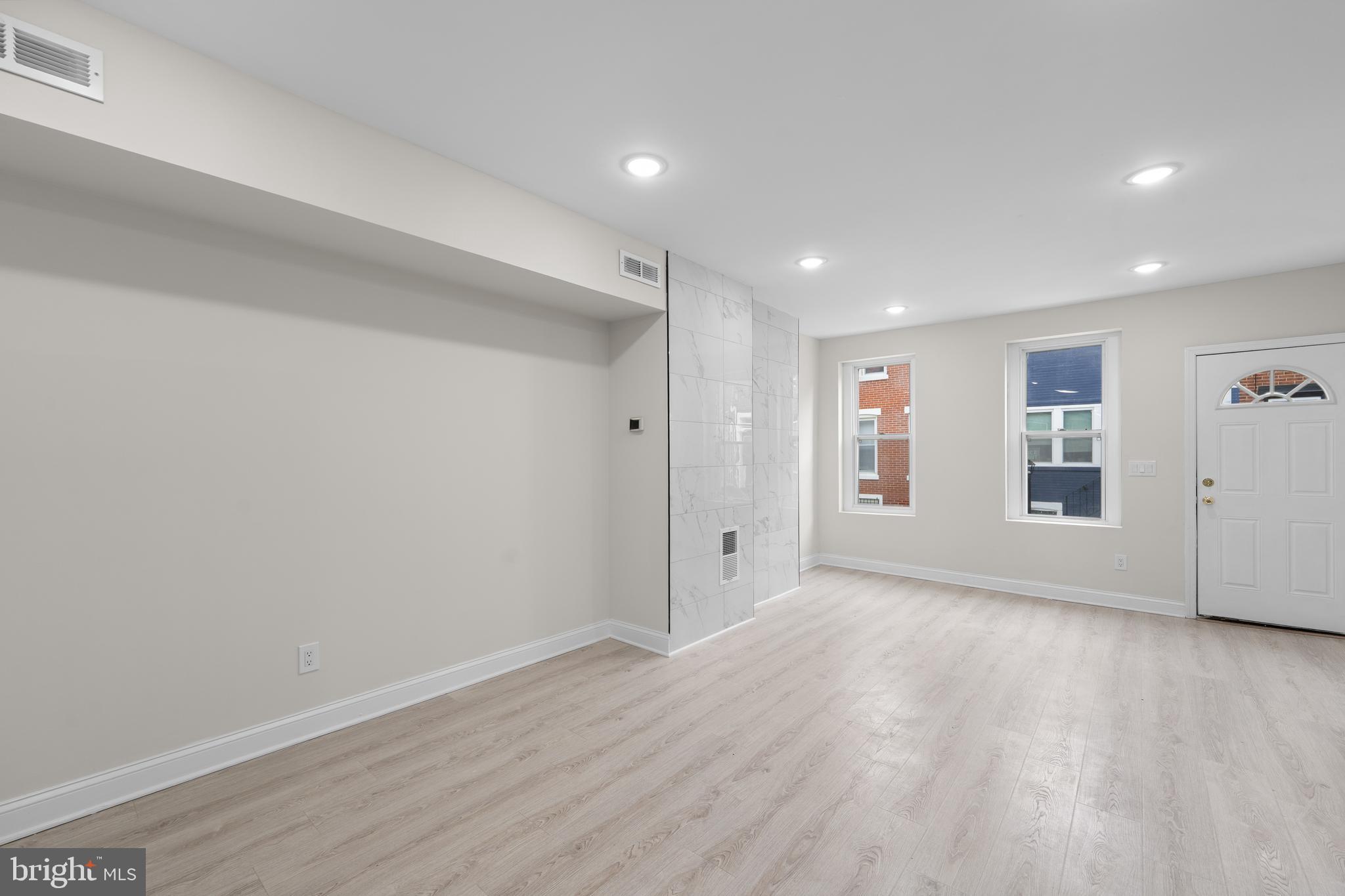 POINT BREEZE - Residential