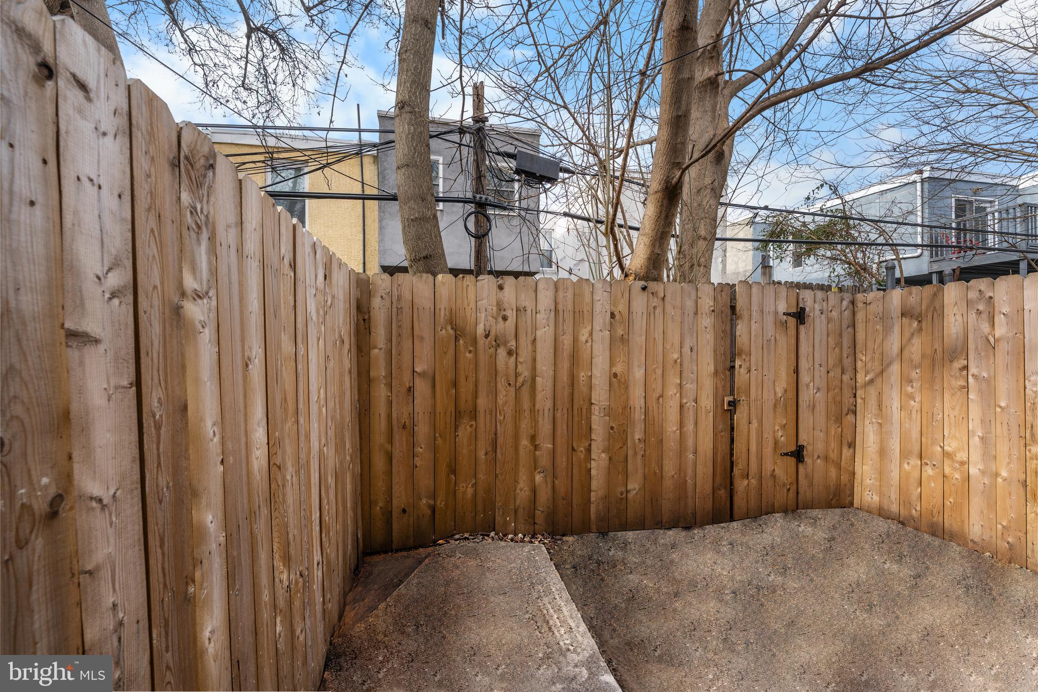 POINT BREEZE - Residential