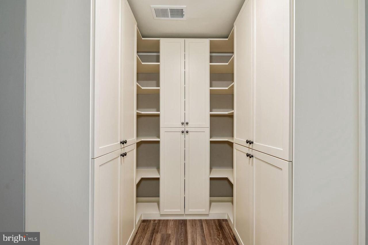 BELMONT ESTATES - Residential Lease