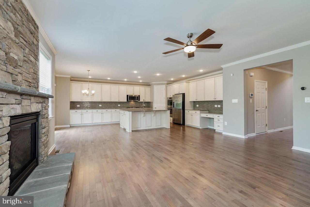 BELMONT ESTATES - Residential Lease