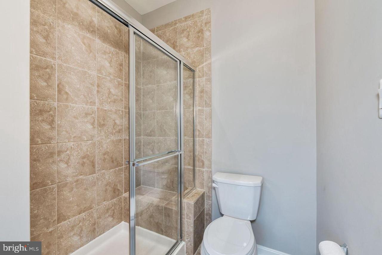 BELMONT ESTATES - Residential Lease