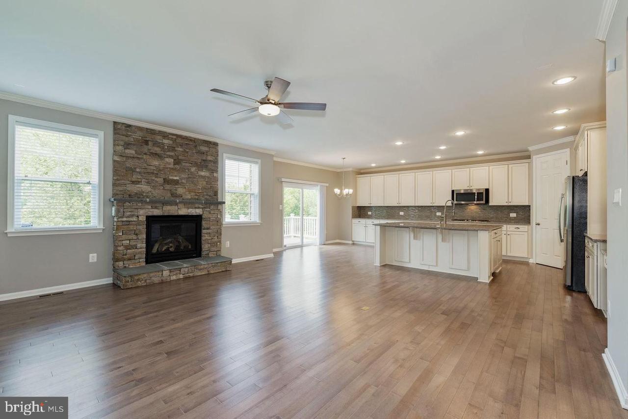 BELMONT ESTATES - Residential Lease