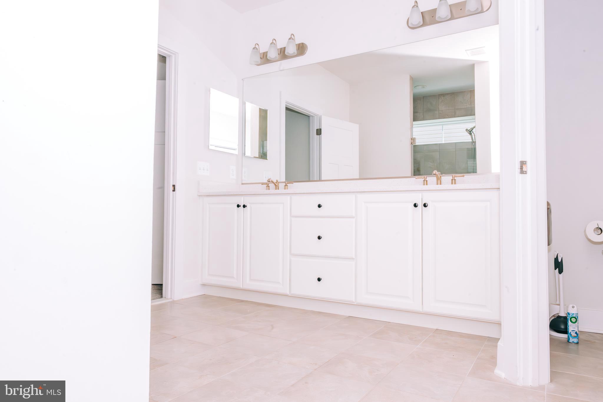 AUMAR HEIGHTS - Residential