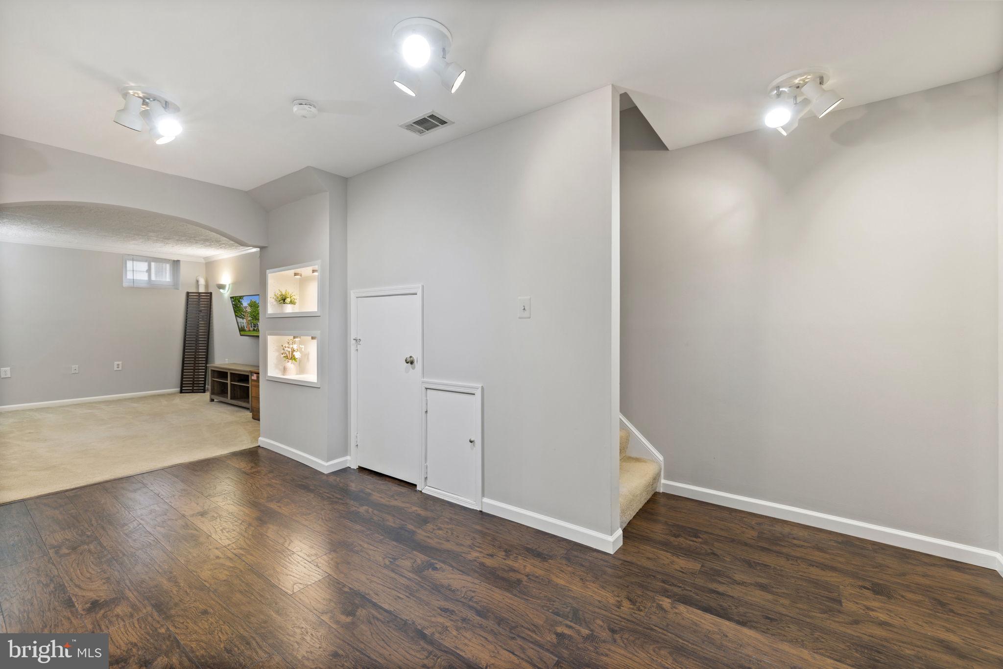 WOODSTONE - Residential