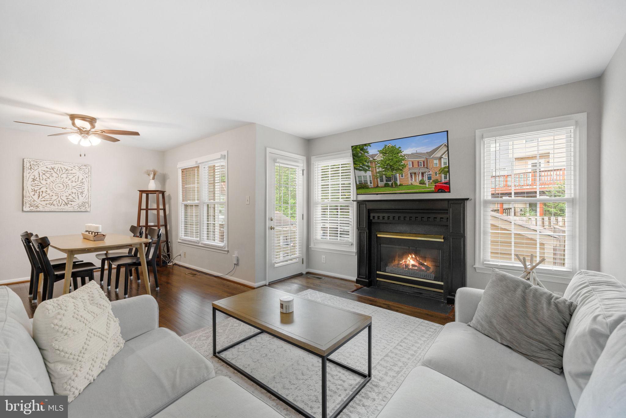 WOODSTONE - Residential