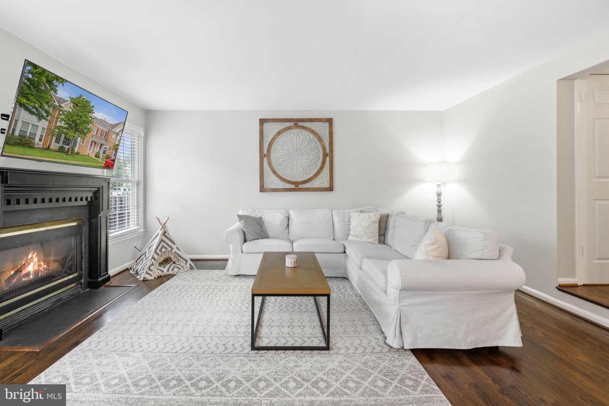 WOODSTONE - Residential