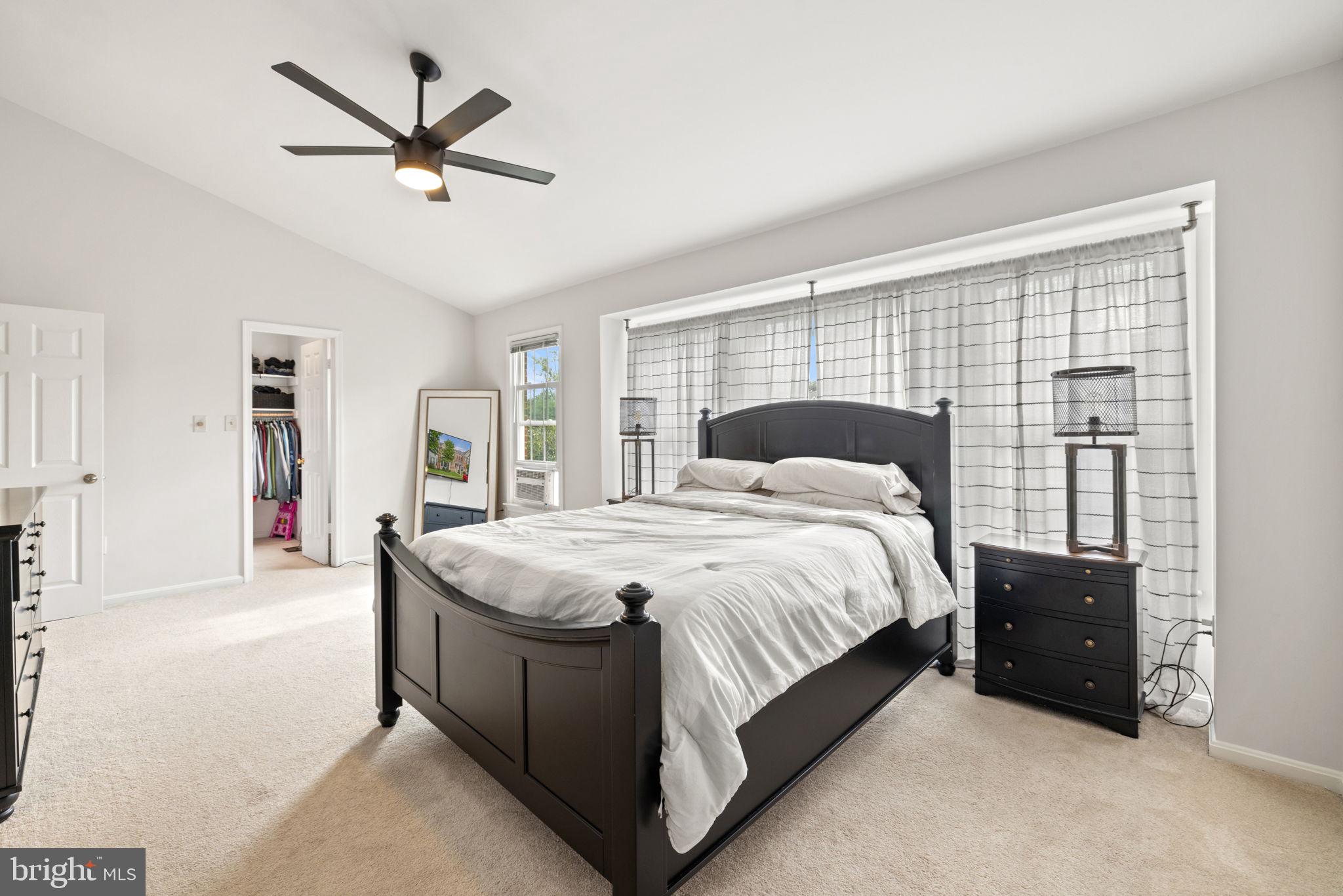 WOODSTONE - Residential