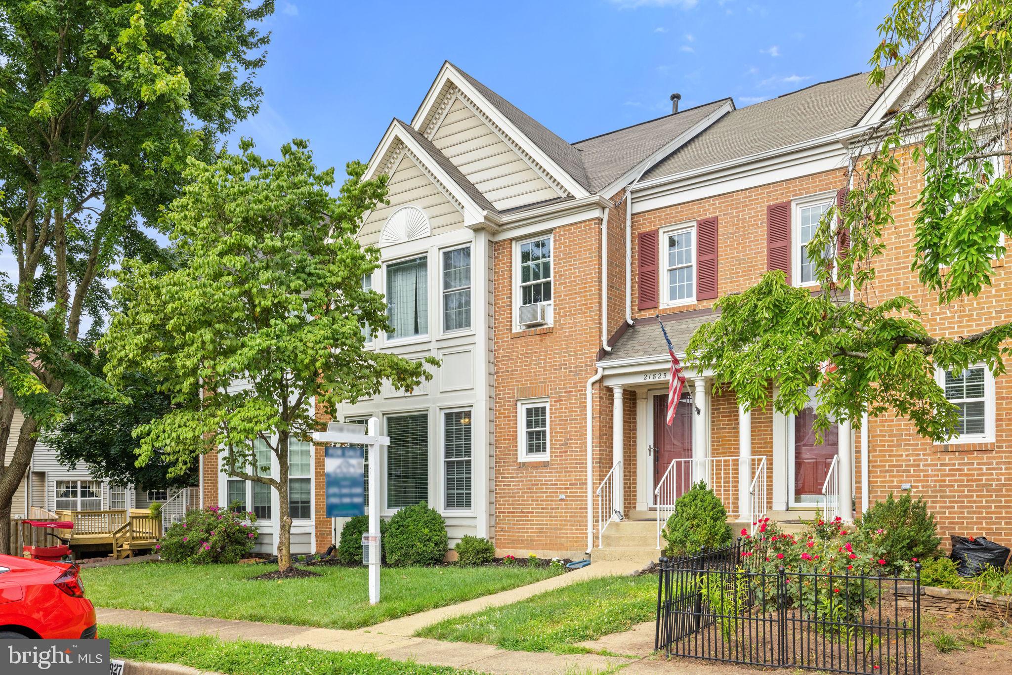 WOODSTONE - Residential