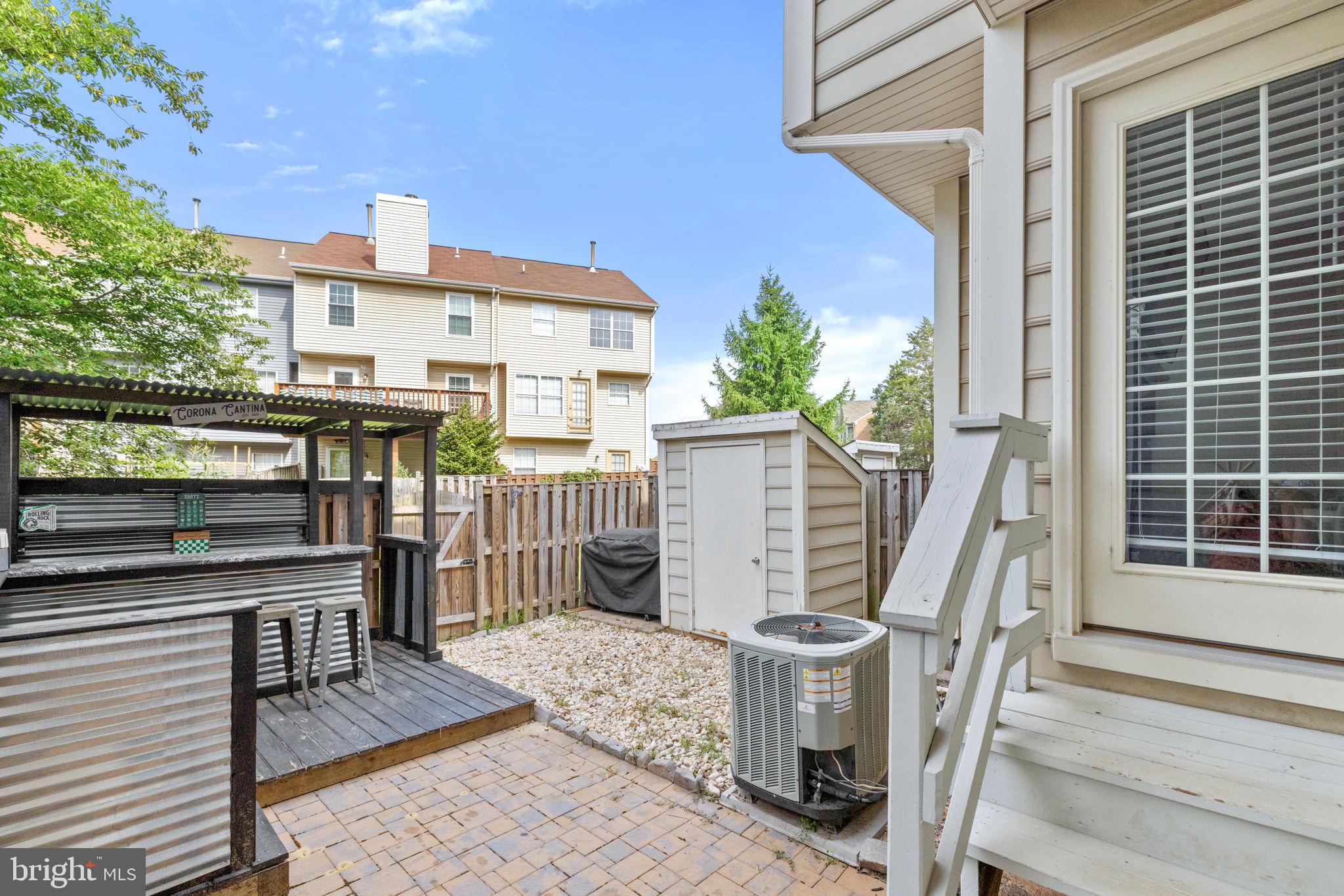 WOODSTONE - Residential