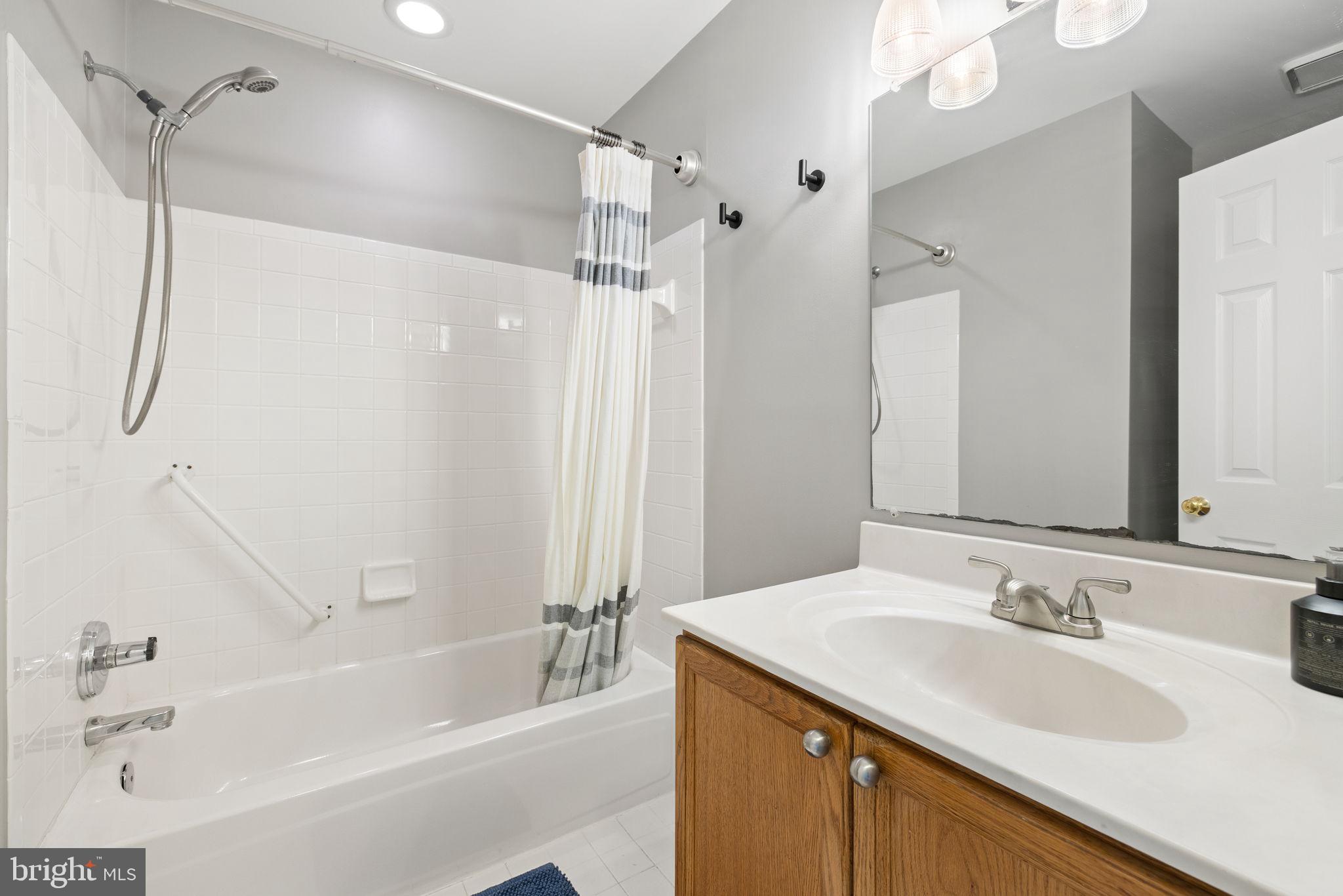 WOODSTONE - Residential