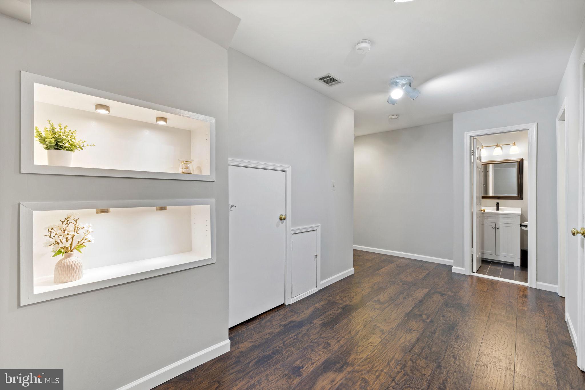 WOODSTONE - Residential