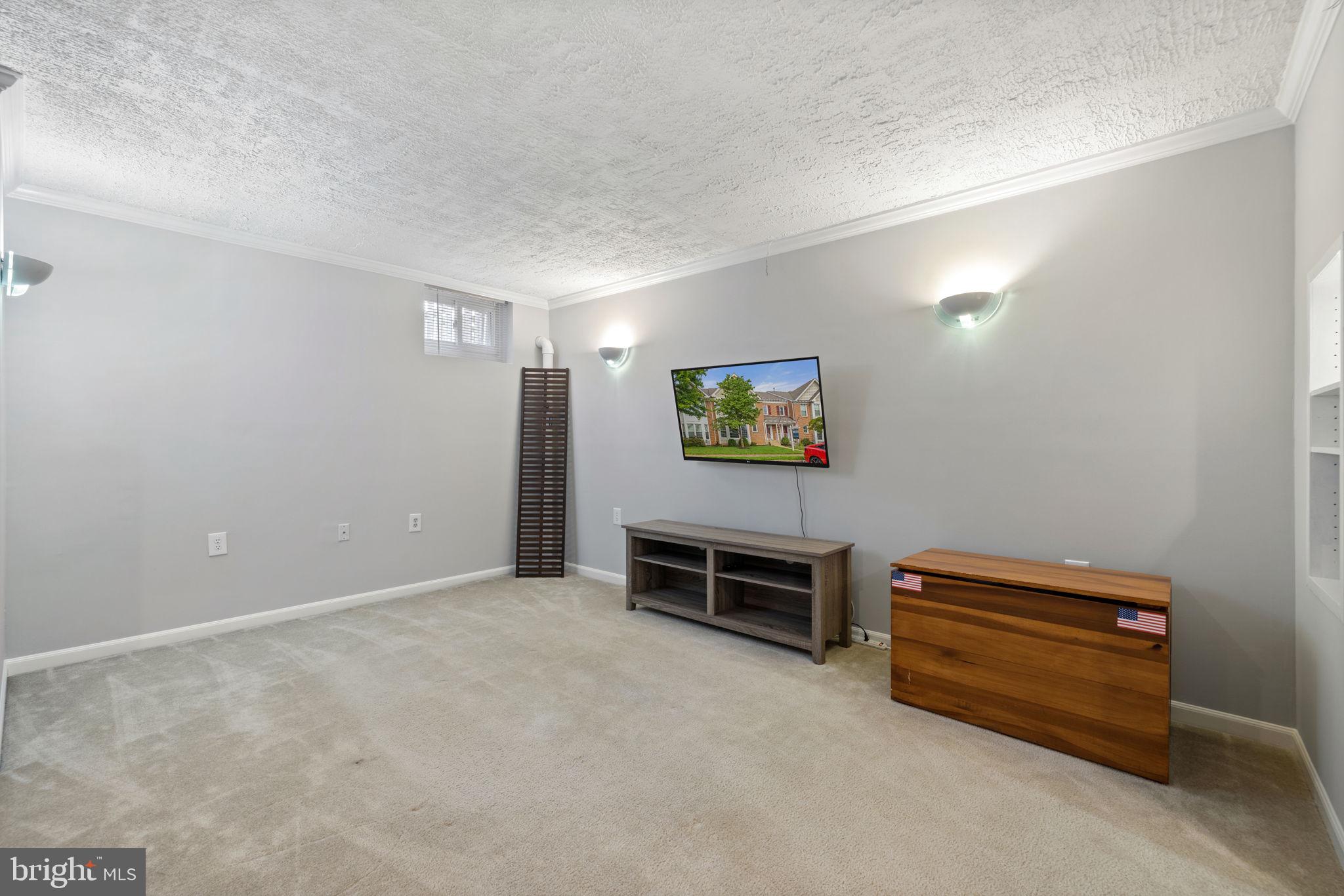 WOODSTONE - Residential