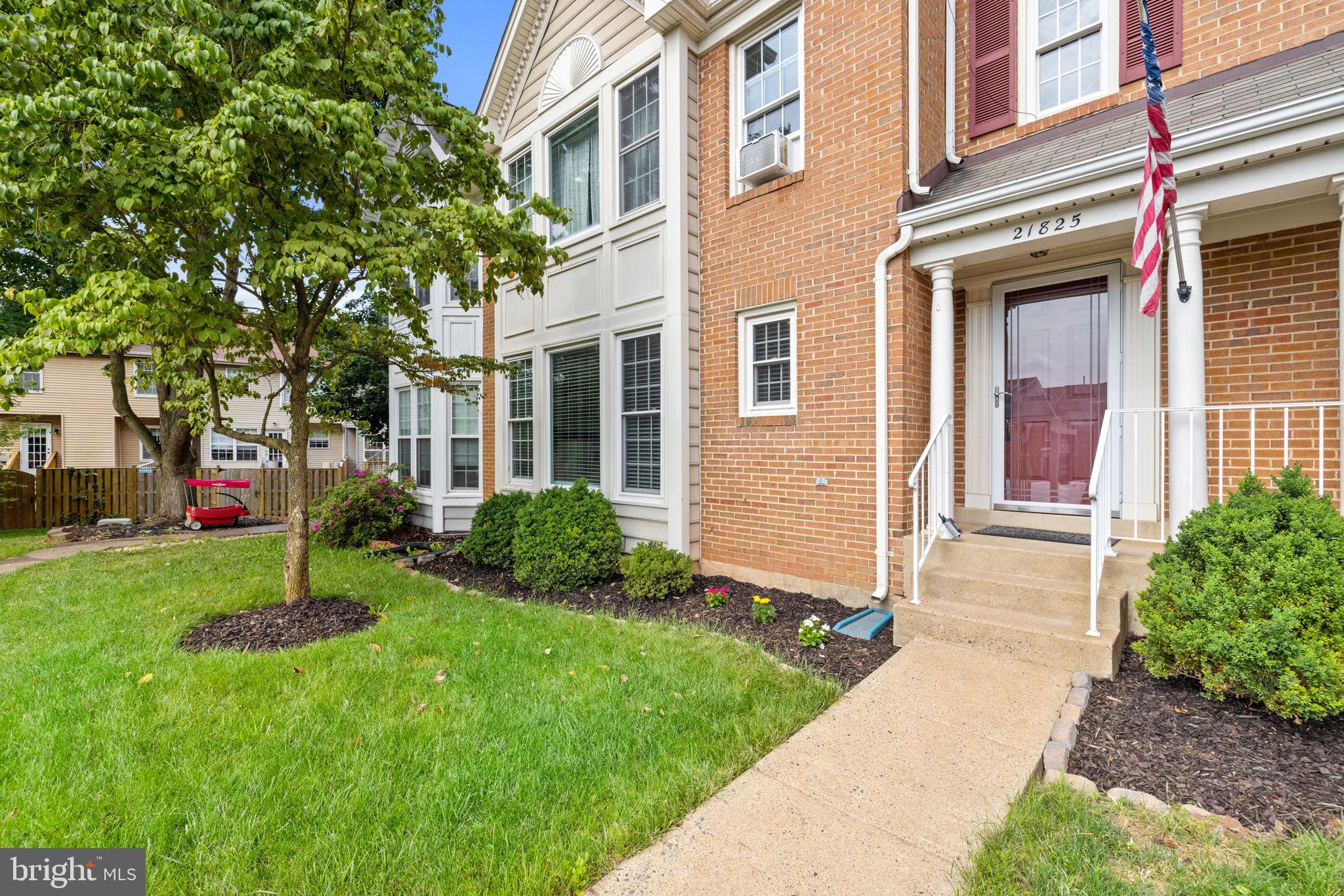 WOODSTONE - Residential