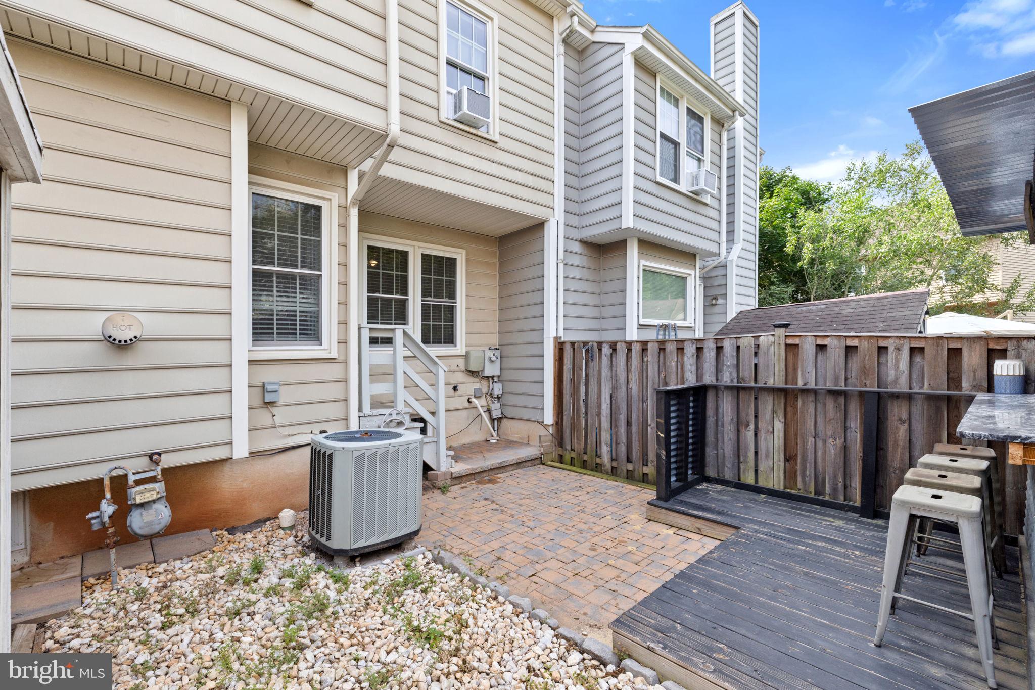 WOODSTONE - Residential