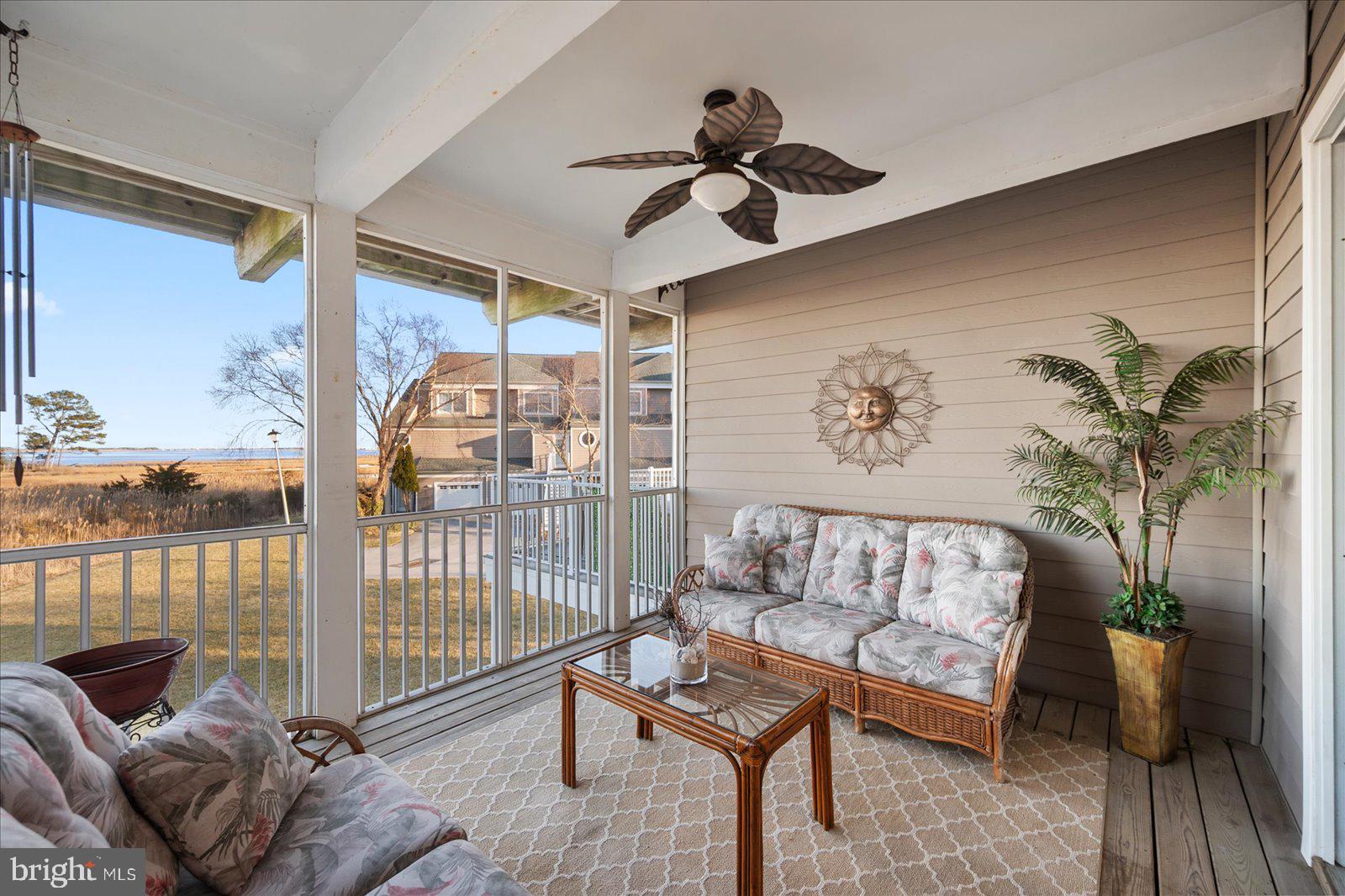 BAYVILLE SHORES - Residential