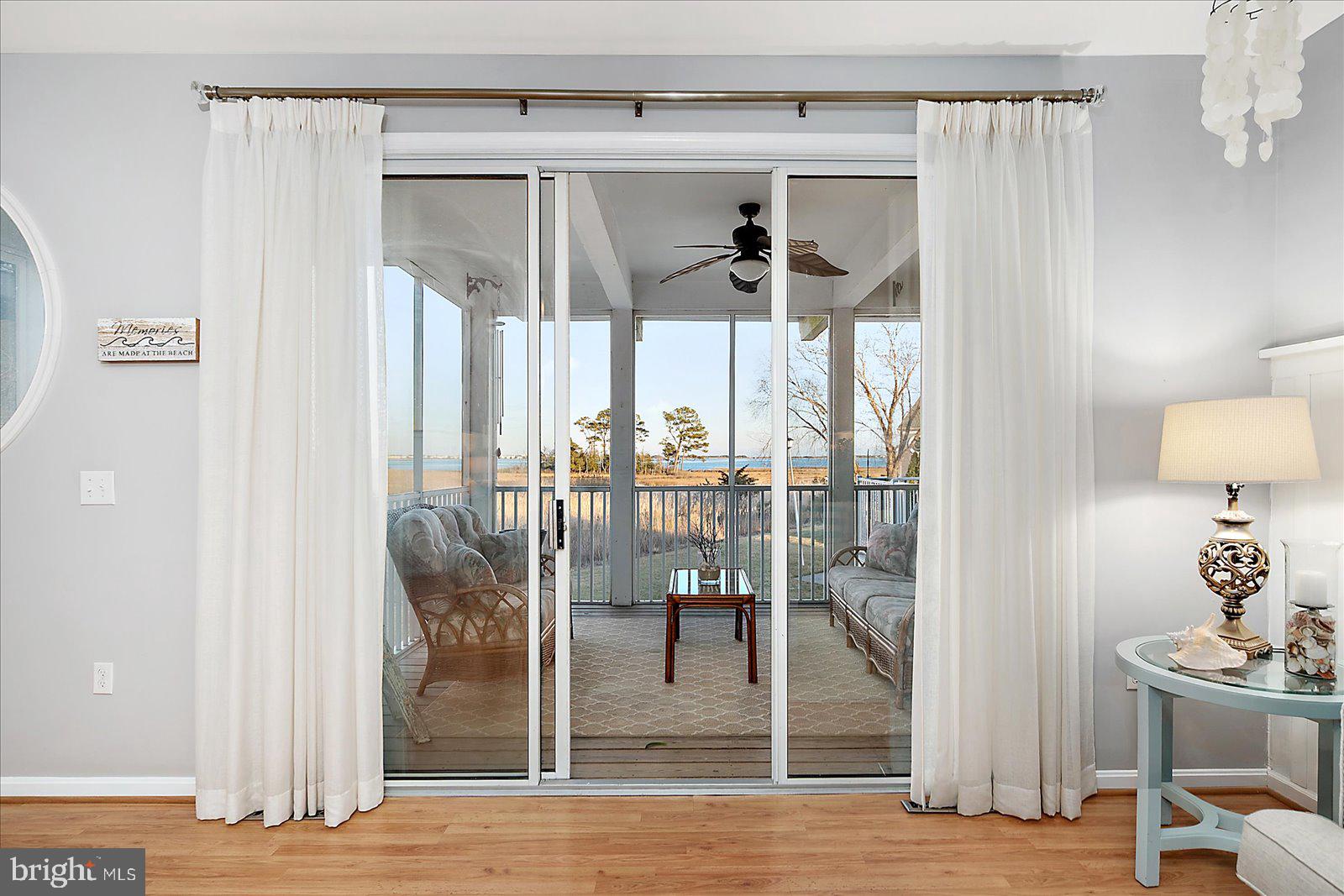 BAYVILLE SHORES - Residential