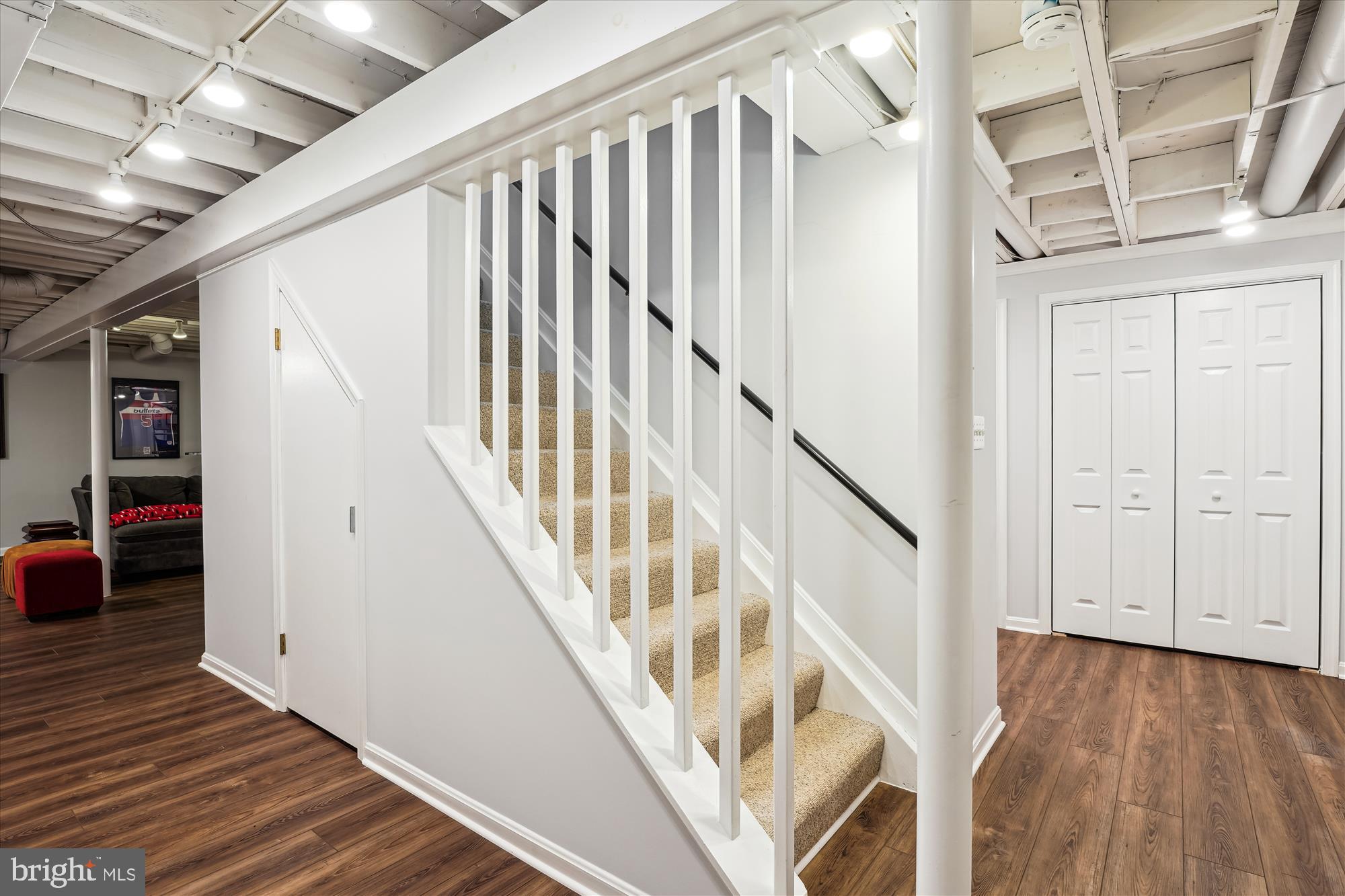 POTOMAC COMMONS - Residential