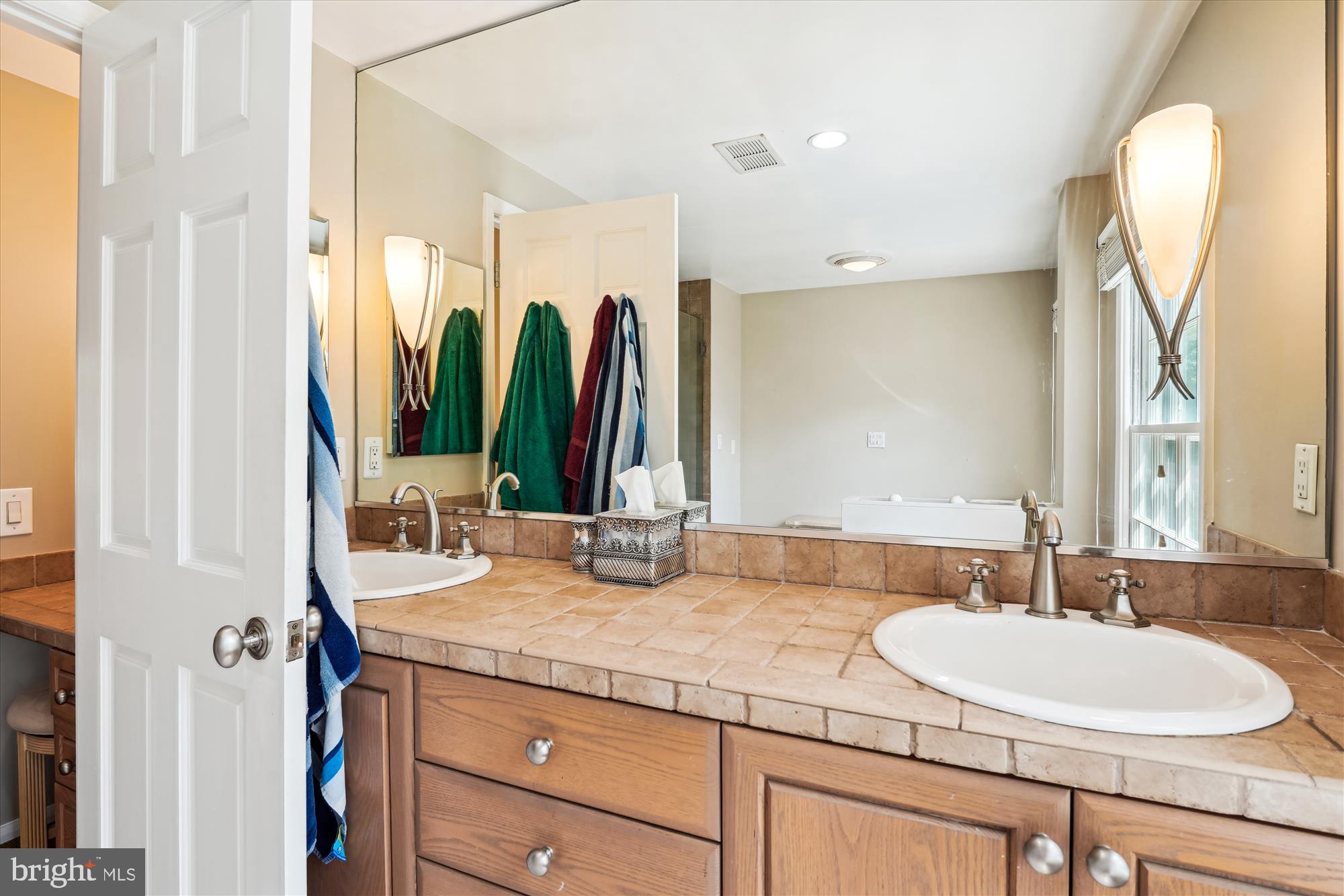 POTOMAC COMMONS - Residential