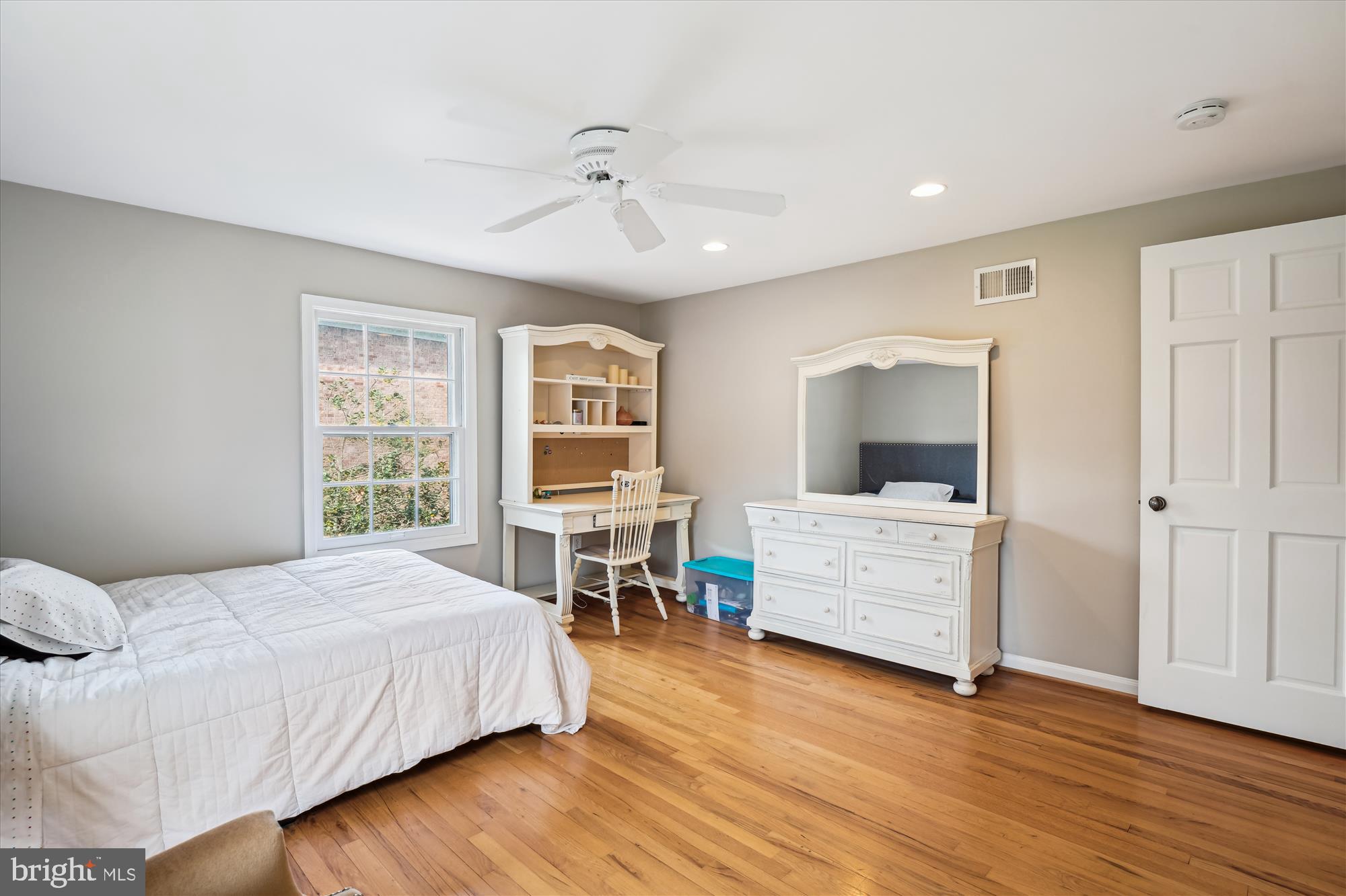 POTOMAC COMMONS - Residential