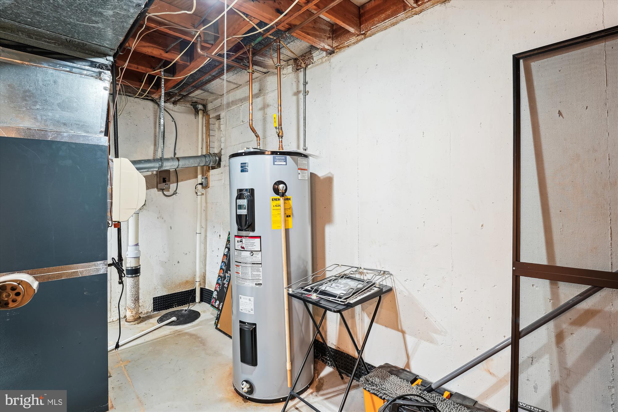 POTOMAC COMMONS - Residential