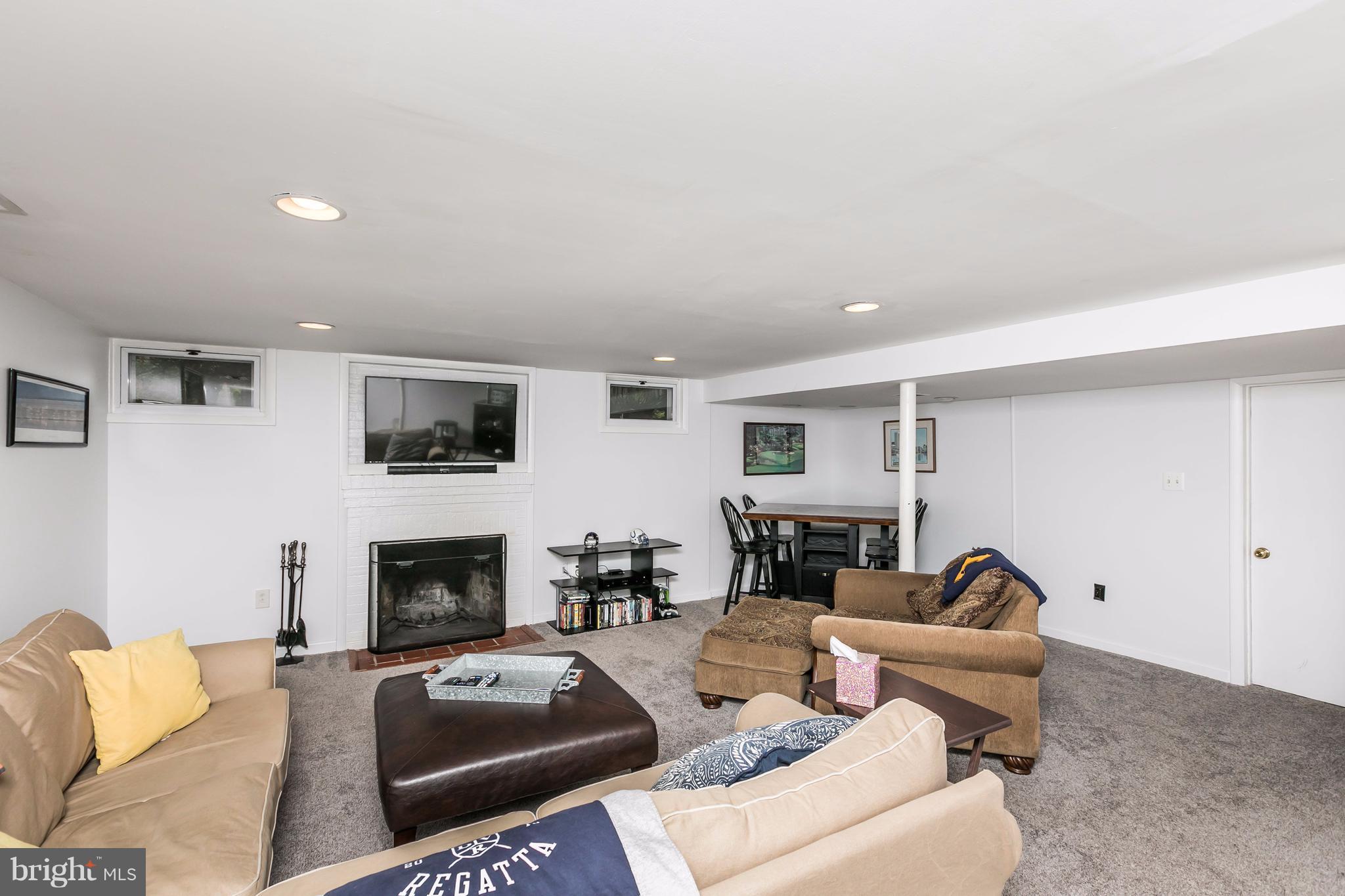 LOCH RAVEN MANOR - Residential