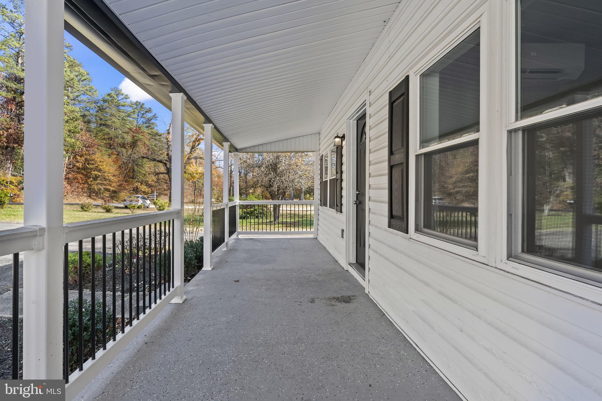 HOLLYWOOD - Residential Lease