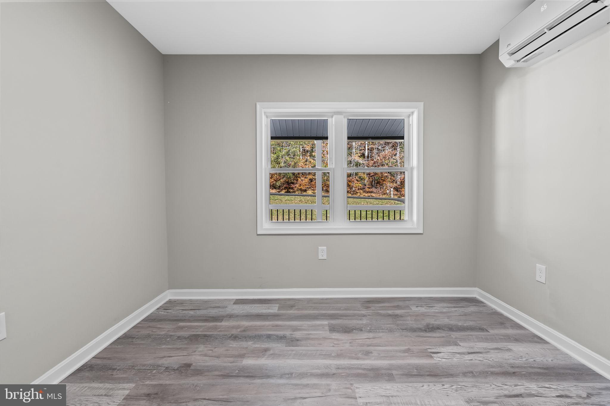 HOLLYWOOD - Residential Lease