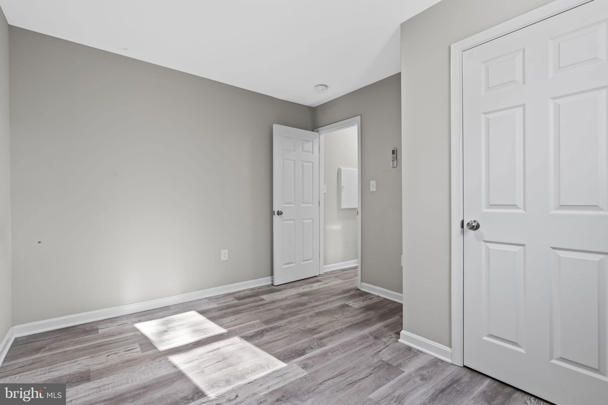 HOLLYWOOD - Residential Lease