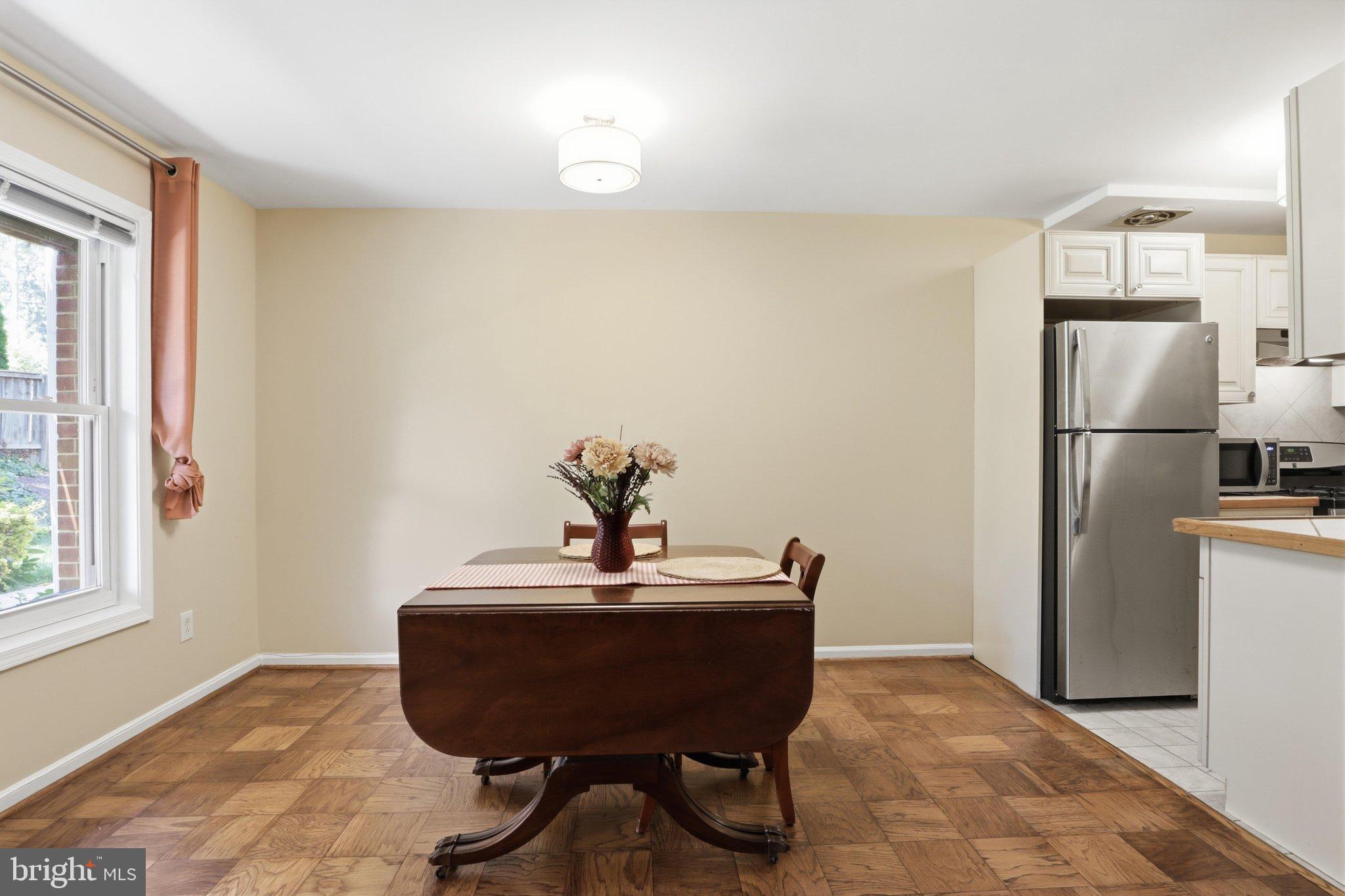 8910 16TH STREET 8910