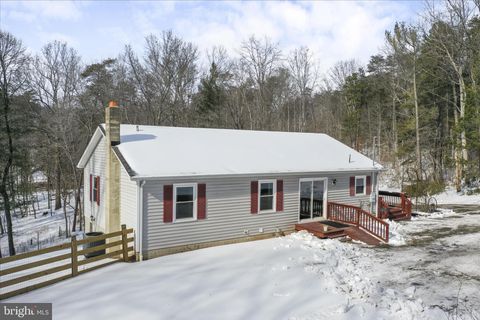 444 CASTLETON FORD ROAD CASTLETON VA 22716