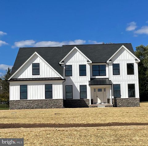 209 OLD STATE RD ROYERSFORD PA 19468